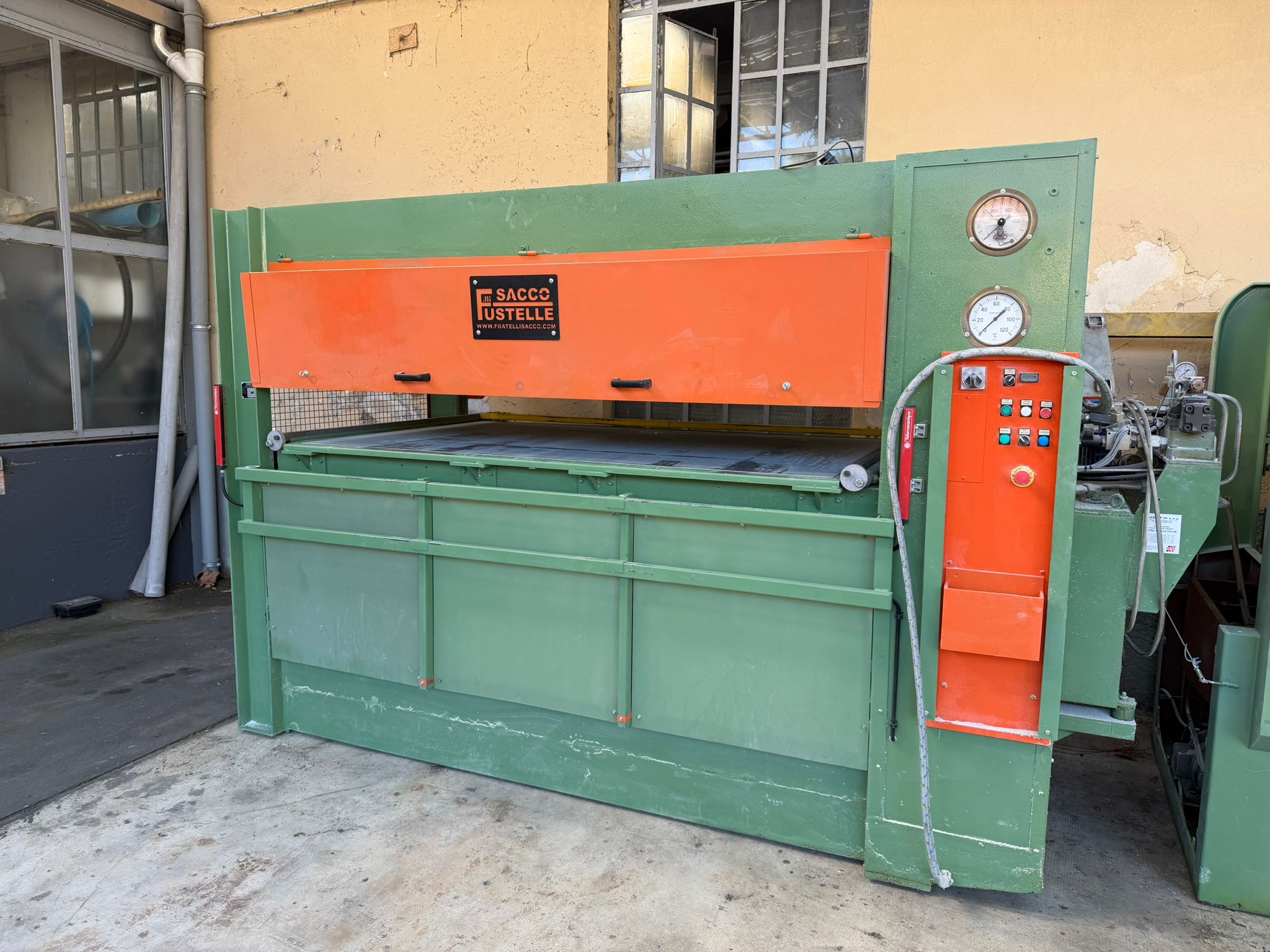 Fustellatrice a piano interno in vendita - foto 4