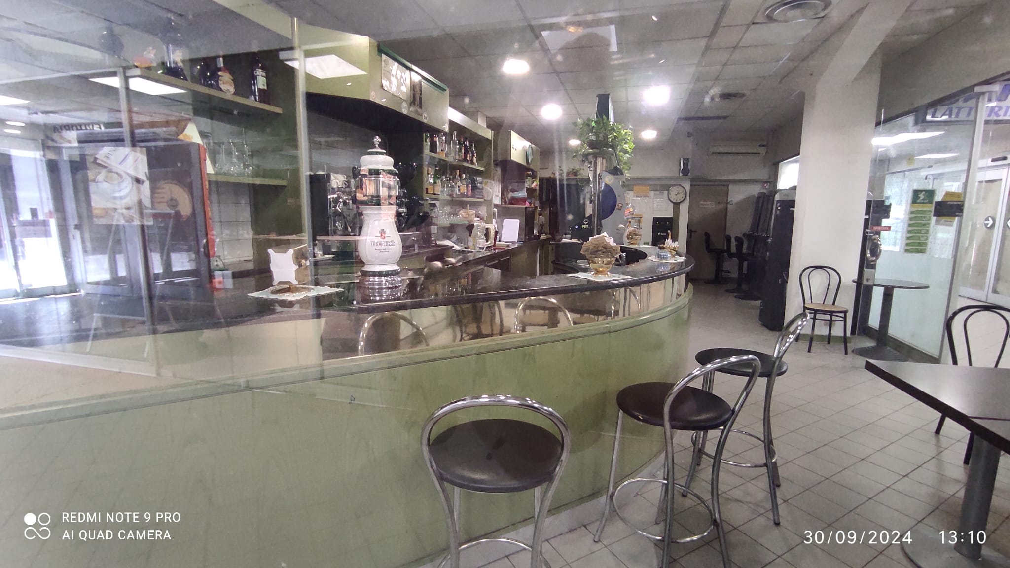 arredamento per il bar bancone e retrobanco in vendita - foto 3