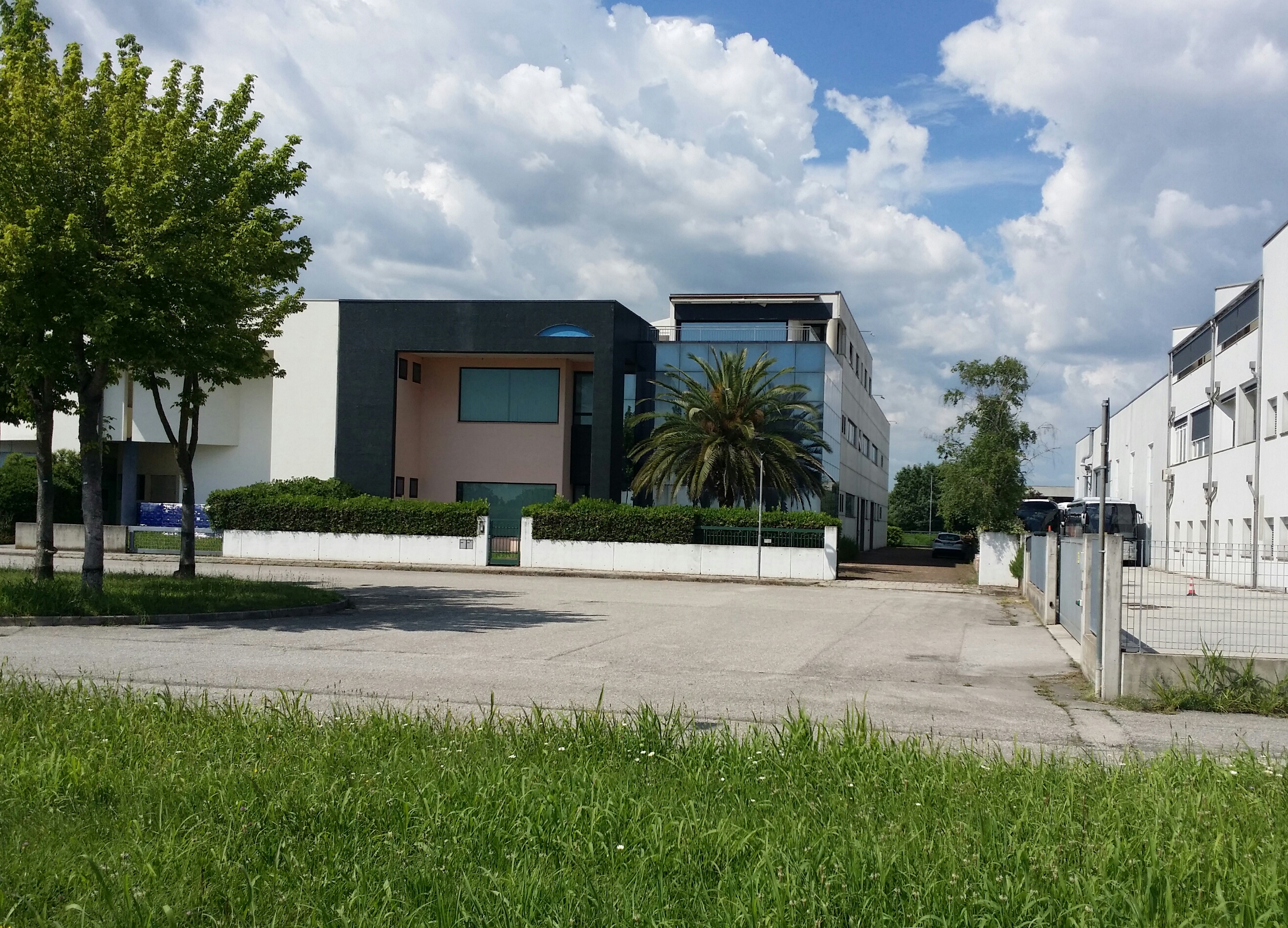 Immobile destinazione uffici laboratori in vendita - foto 1