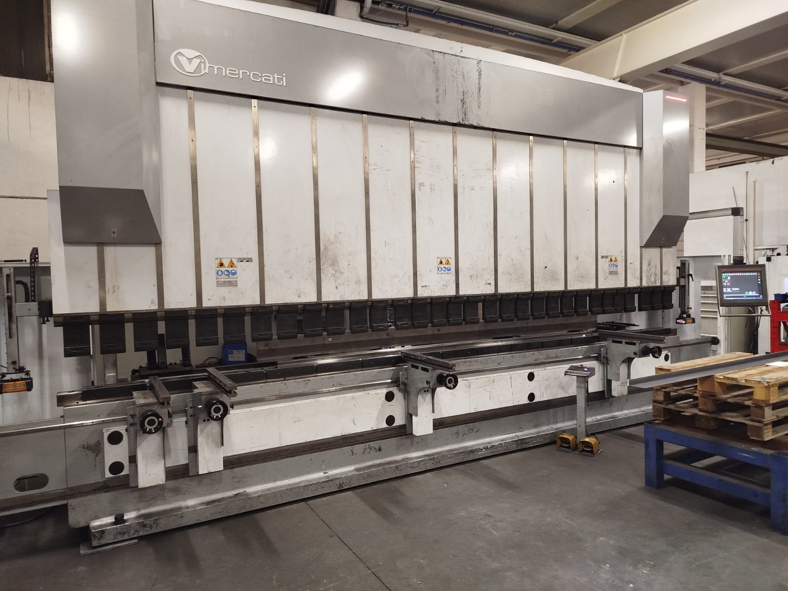 Pressa Piegatrice Vimercati 6000x250 ton in vendita - foto 1
