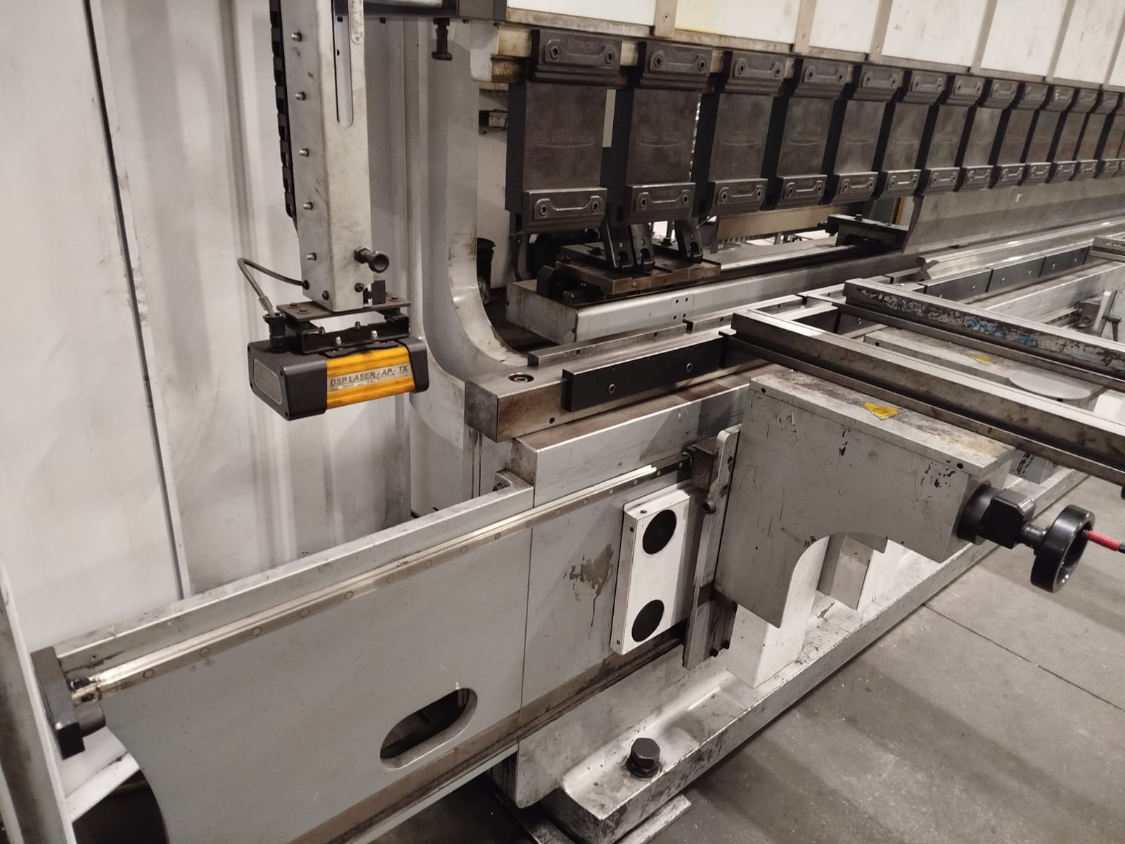 Pressa Piegatrice Vimercati 6000x250 ton in vendita - foto 3