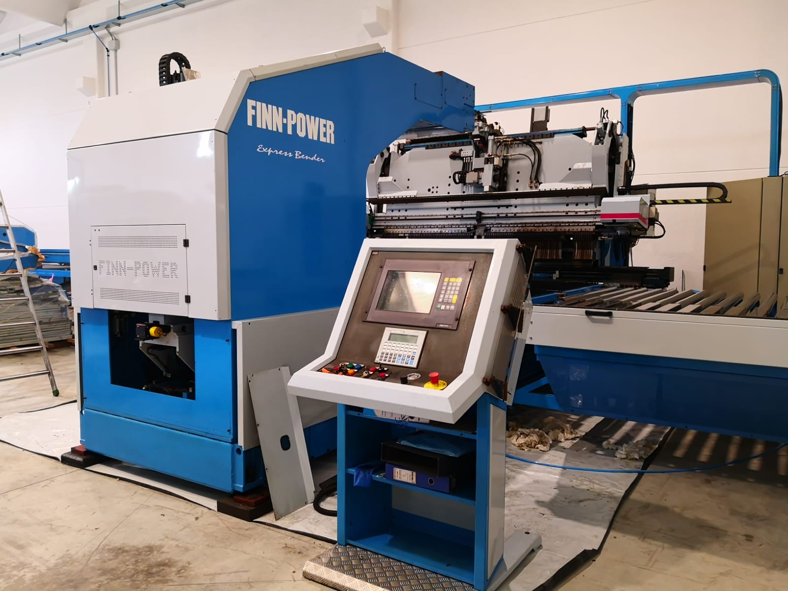 PANNELLATRICE USATA EB5-200 FINN-POWER in vendita - foto 1