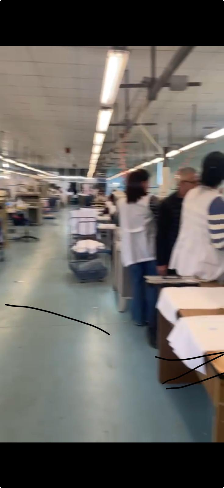 QUOTE AZIENDA MANIFATTURIERA SETTORE ABBIGLIAMENTO in vendita - foto 2