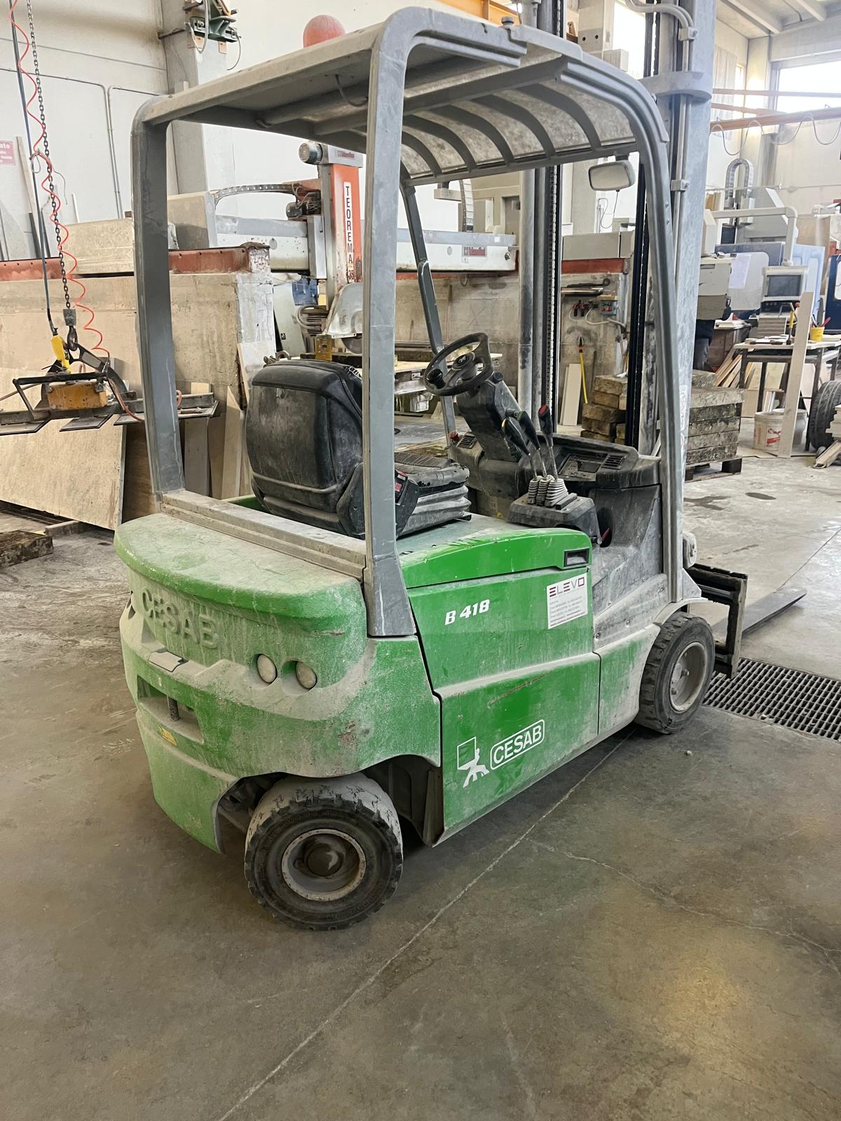 Carrello elevatore elettrico Cesab B418 2010 20q in vendita - foto 1