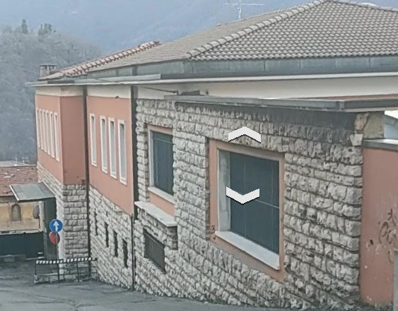 Capannoni artigianali in vendita