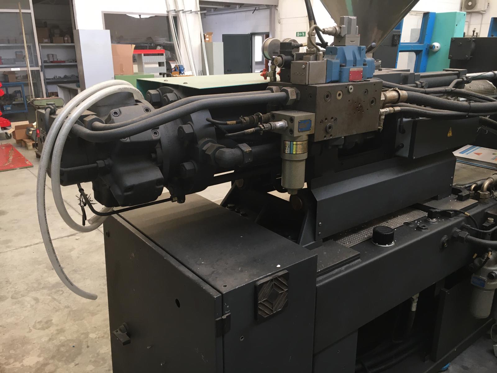 Pressa a iniezione per stampaggio plastica in vendita - foto 5