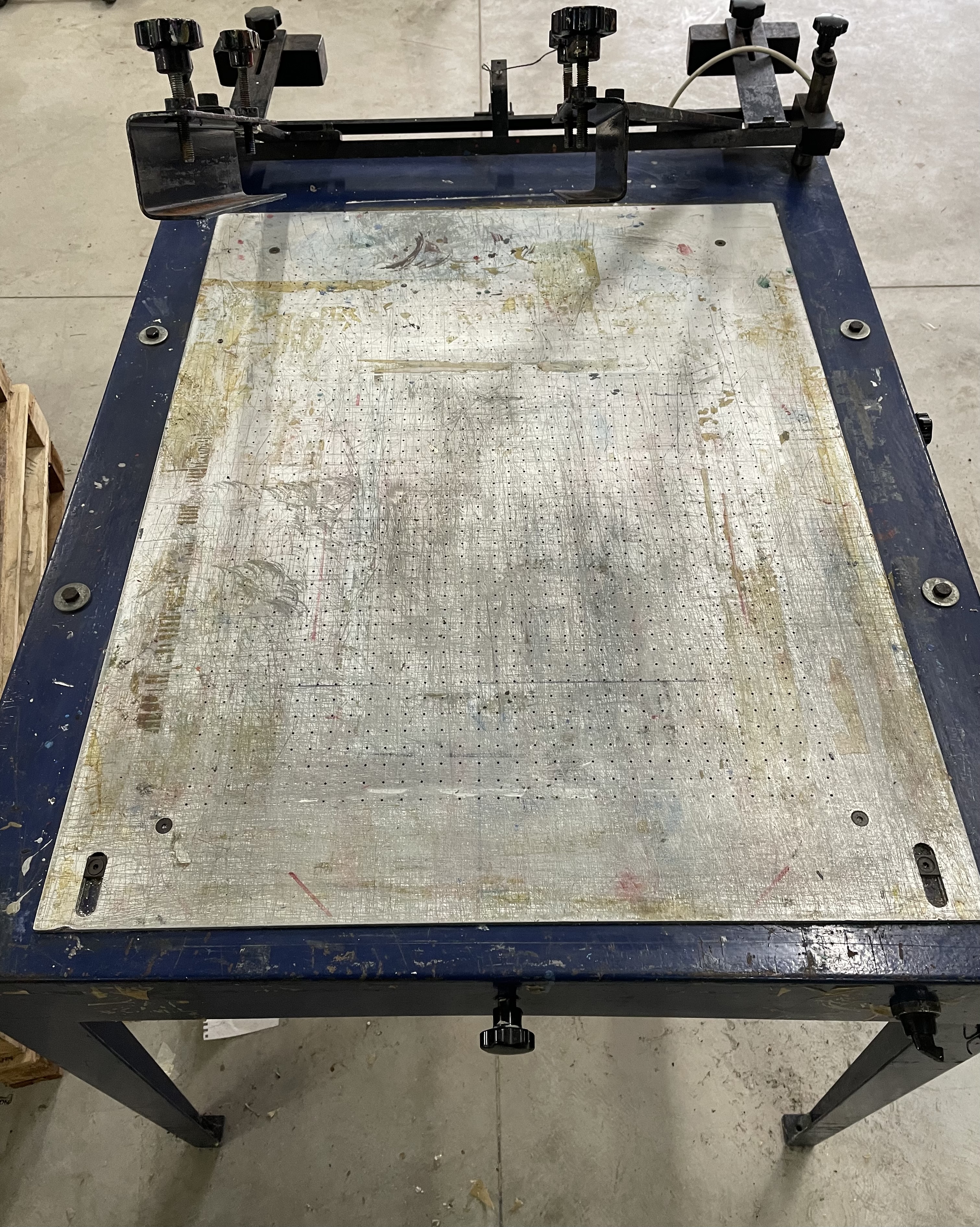 BANCO MANUALE SERIGRAFICO CON PIANO ASPIRANTE in vendita - foto 1