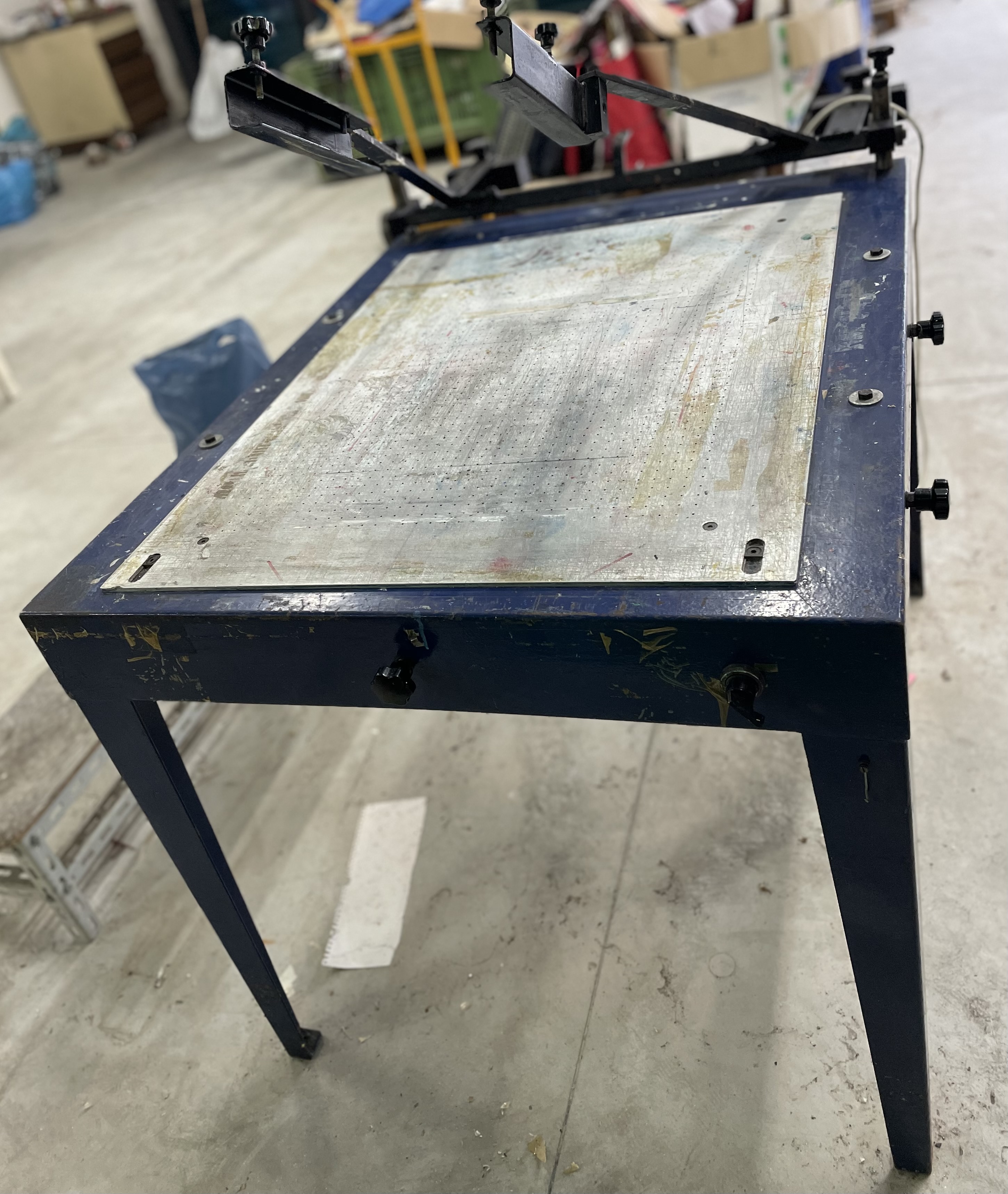 BANCO MANUALE SERIGRAFICO CON PIANO ASPIRANTE in vendita - foto 2