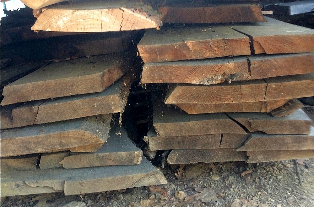 Stock legno in vendita