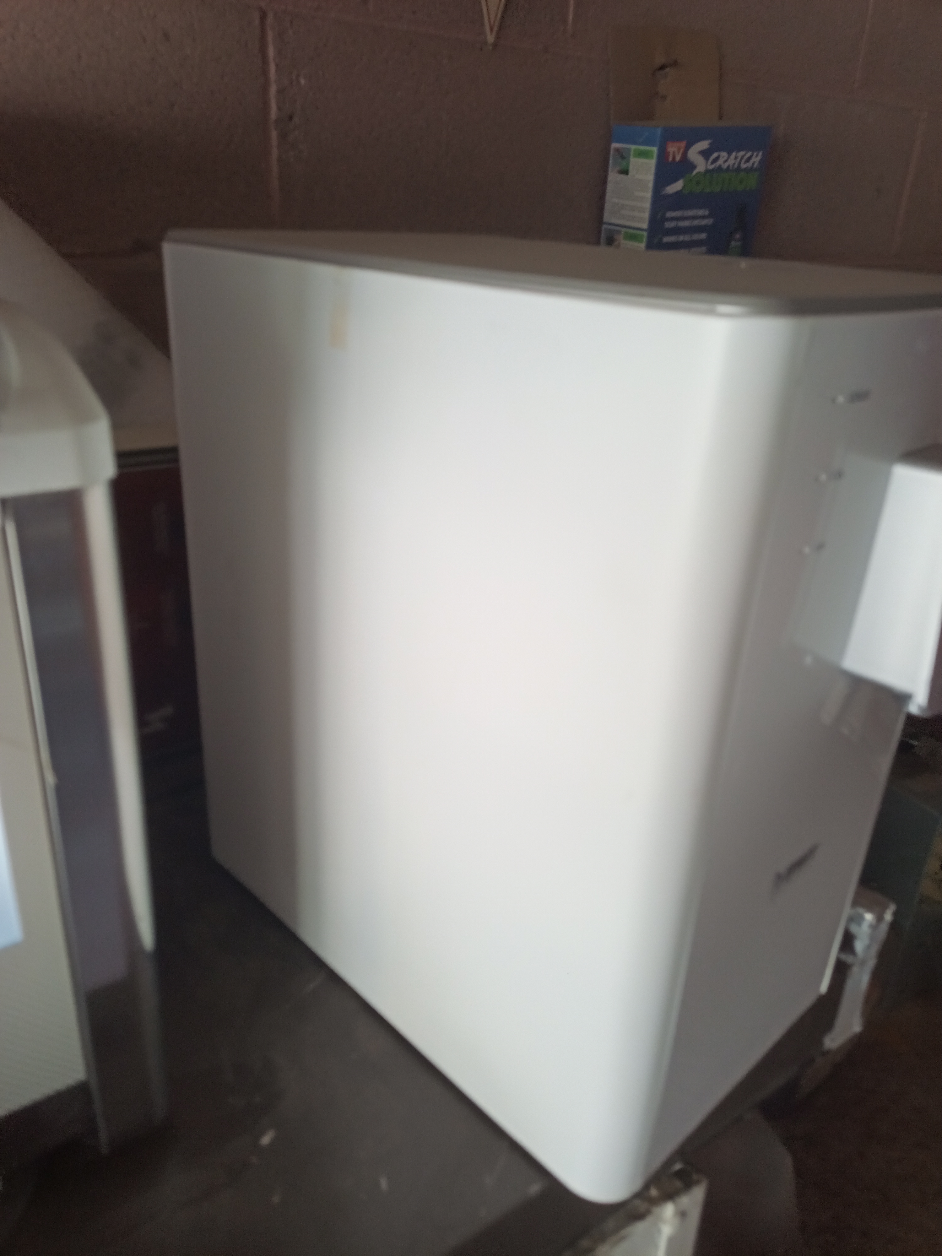 Dispositivo trattamento acqua refrigerata e frizzante  in vendita - foto 2