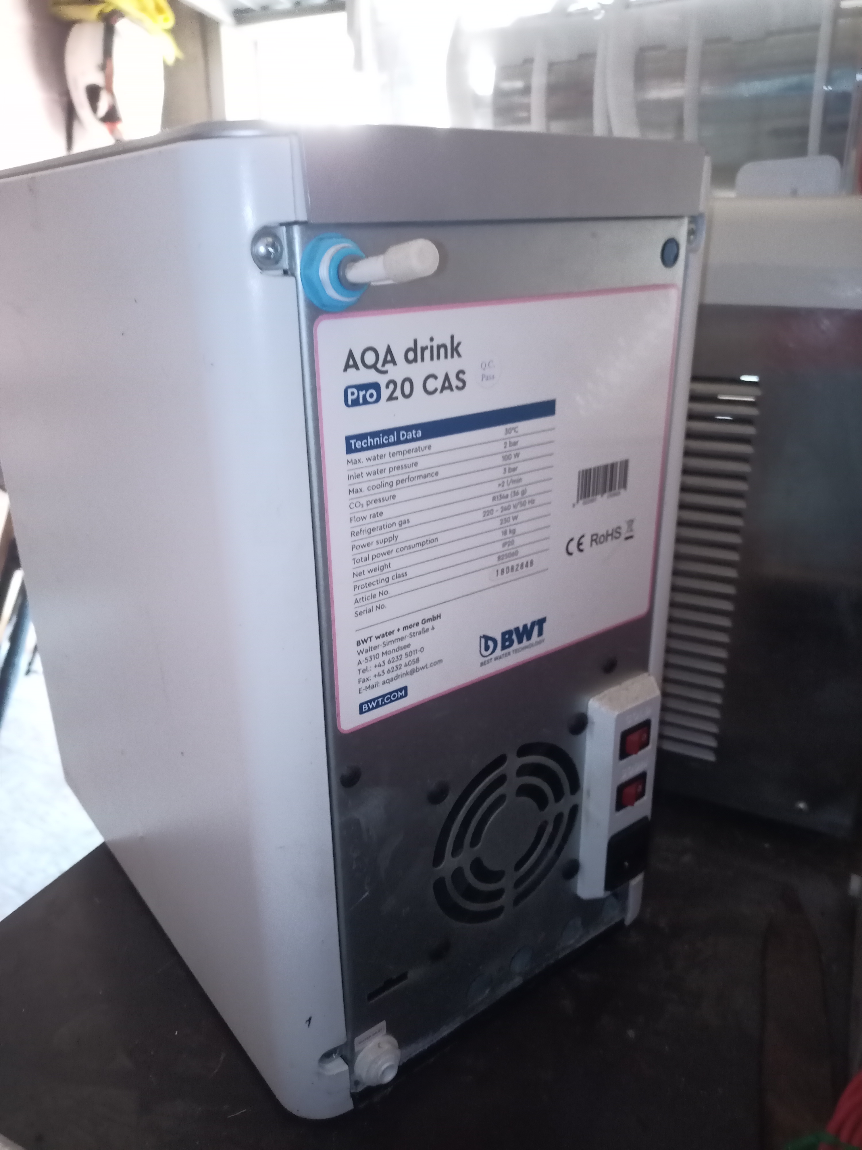 Dispositivo trattamento acqua refrigerata e frizzante  in vendita - foto 3