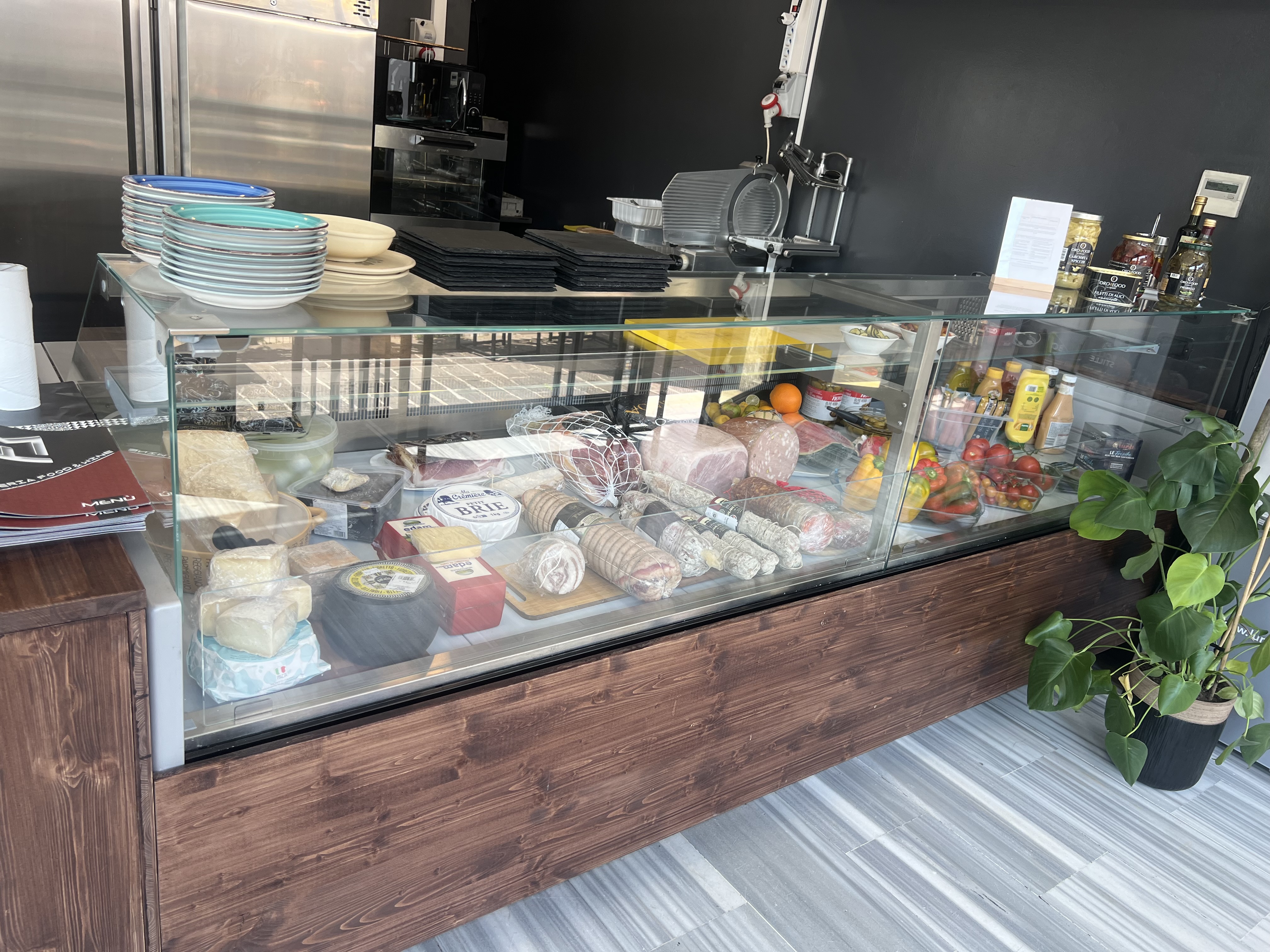 Vetrina refrigerante  in vendita - foto 2