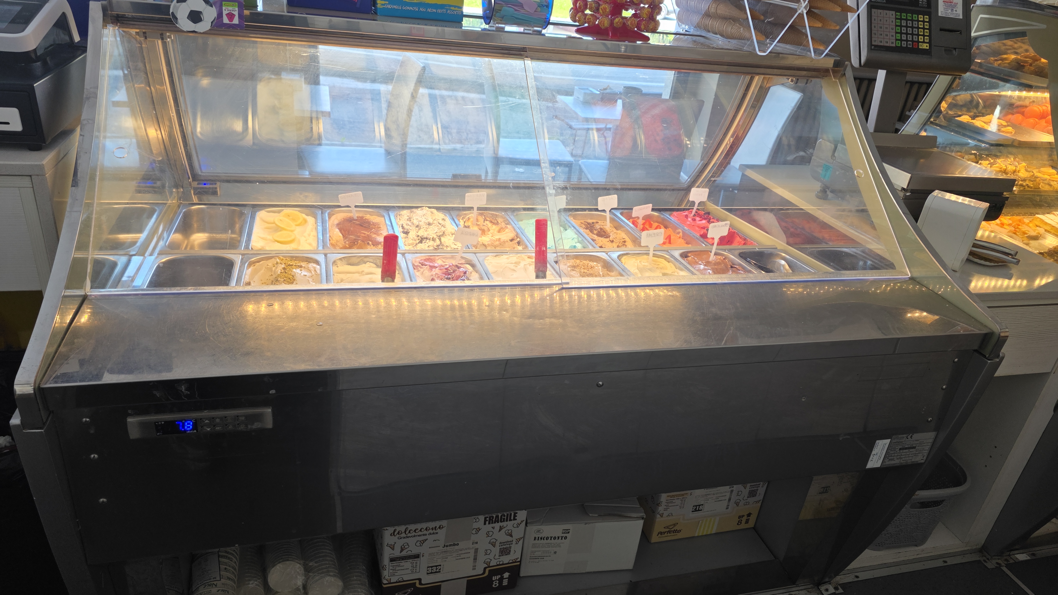 Arredamento bar pasticceria gelateria  in vendita - foto 10