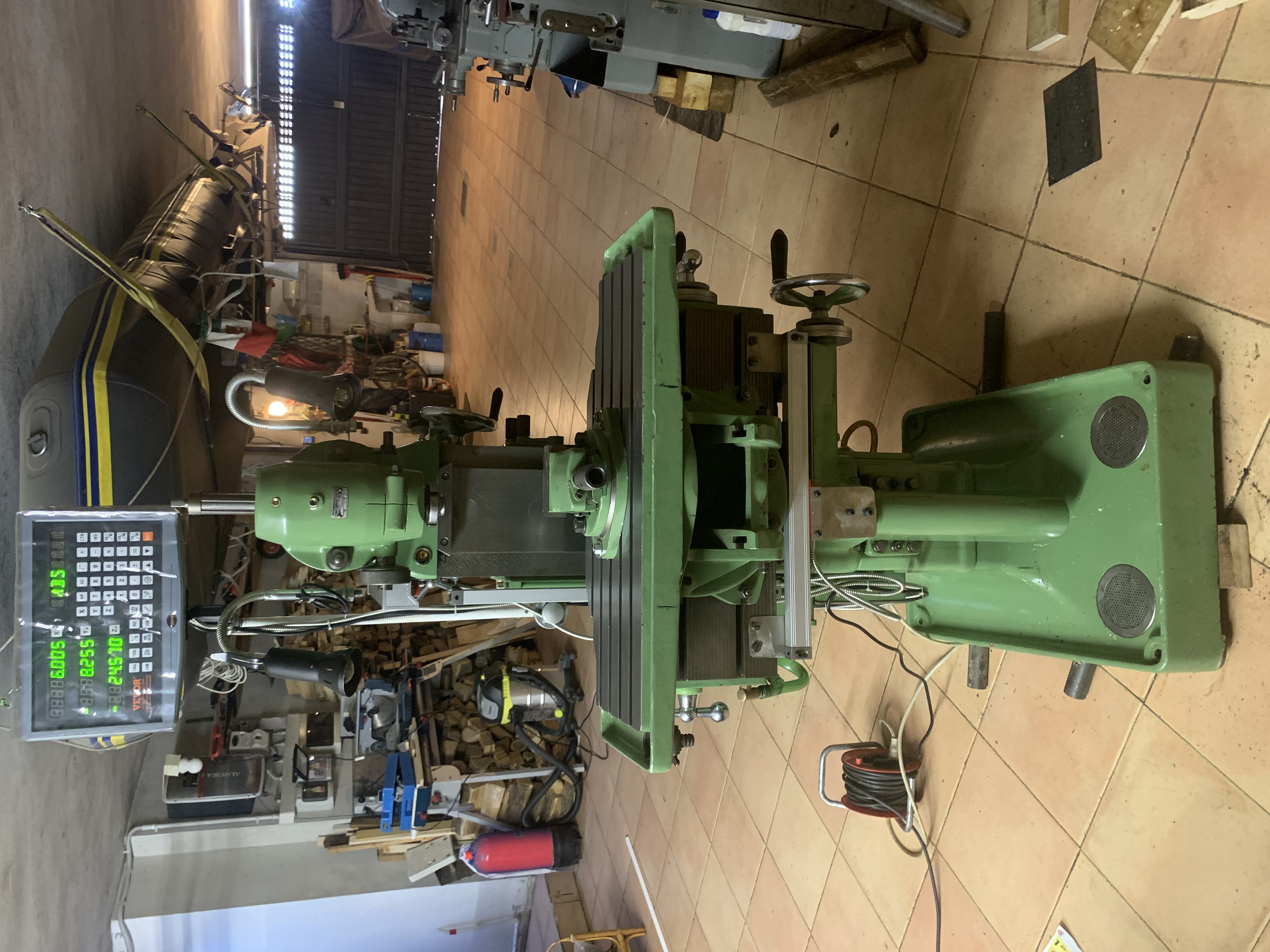 Fresatrici per metallo in vendita