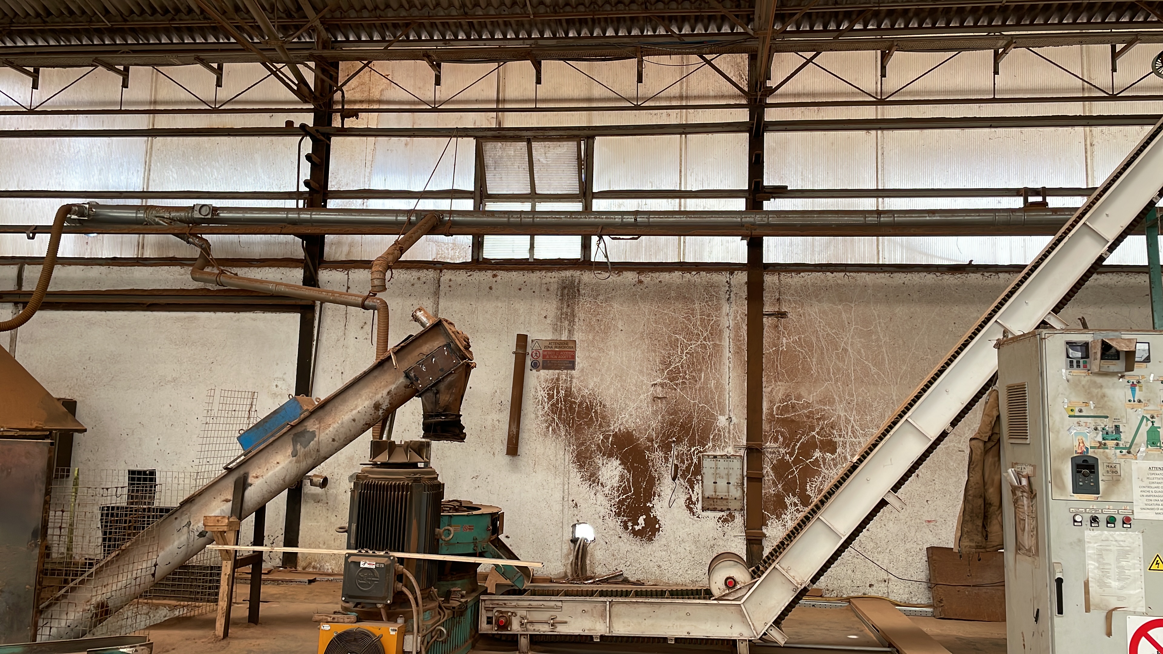 Impianto pellet+robot palletizzatore+insach. autom. in vendita - foto 8