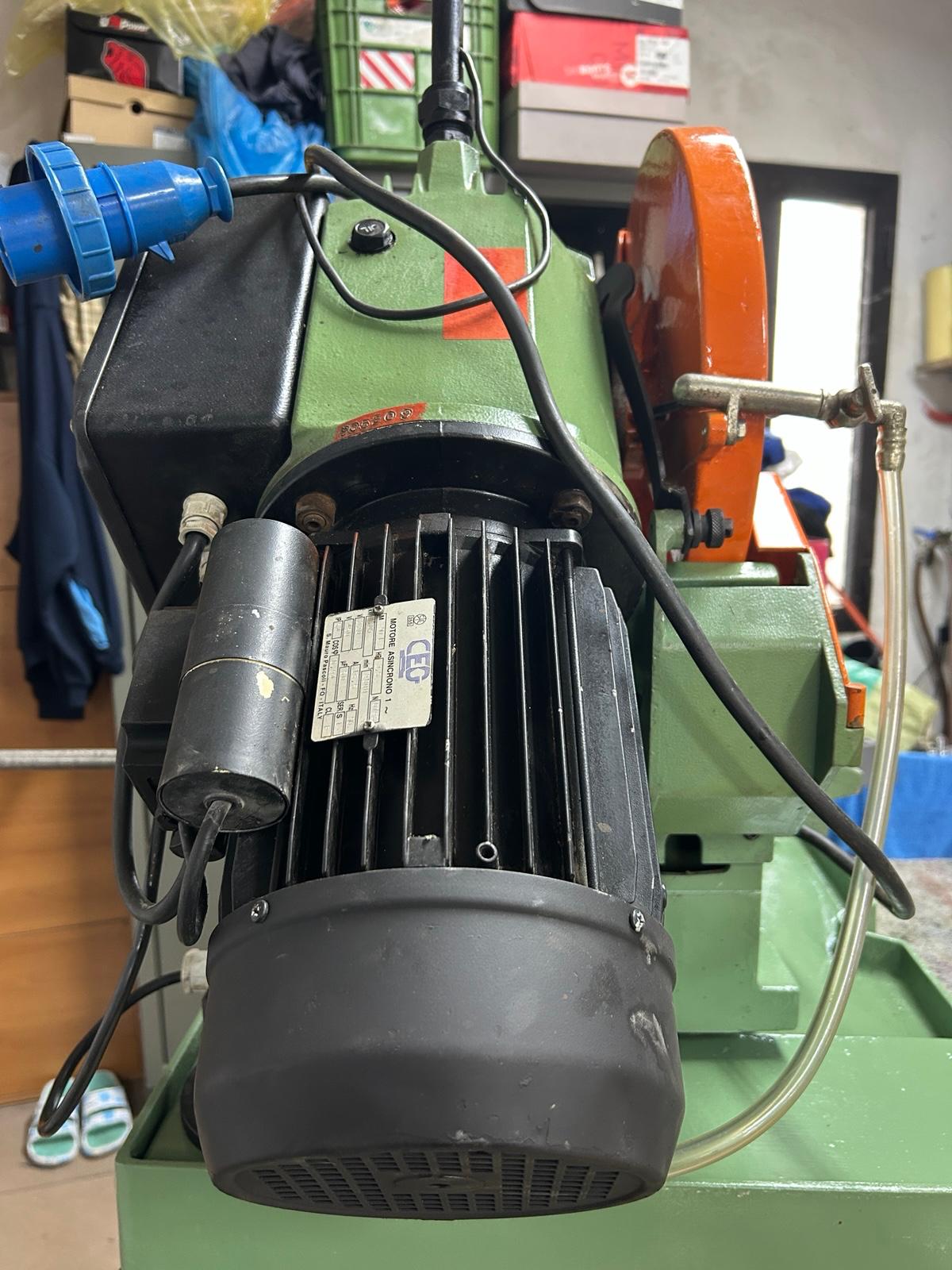 Troncatrice per carpenteria/ferro in vendita - foto 6