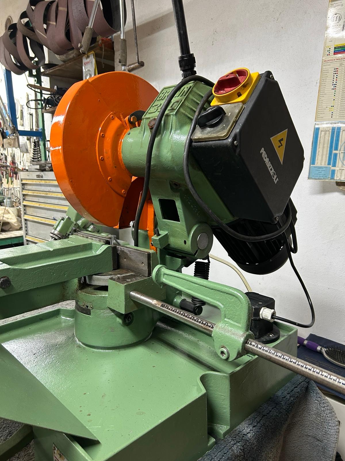 Troncatrice per carpenteria/ferro in vendita - foto 15