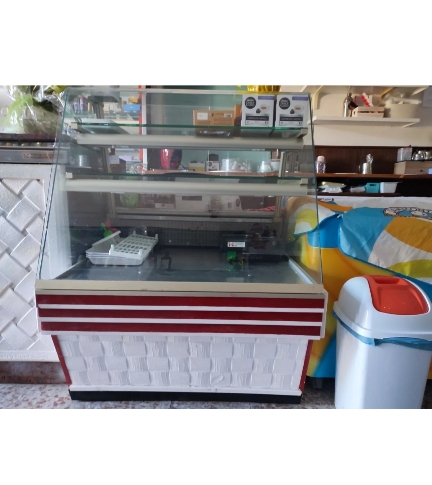 vetrina pasticceria in vendita - foto 1