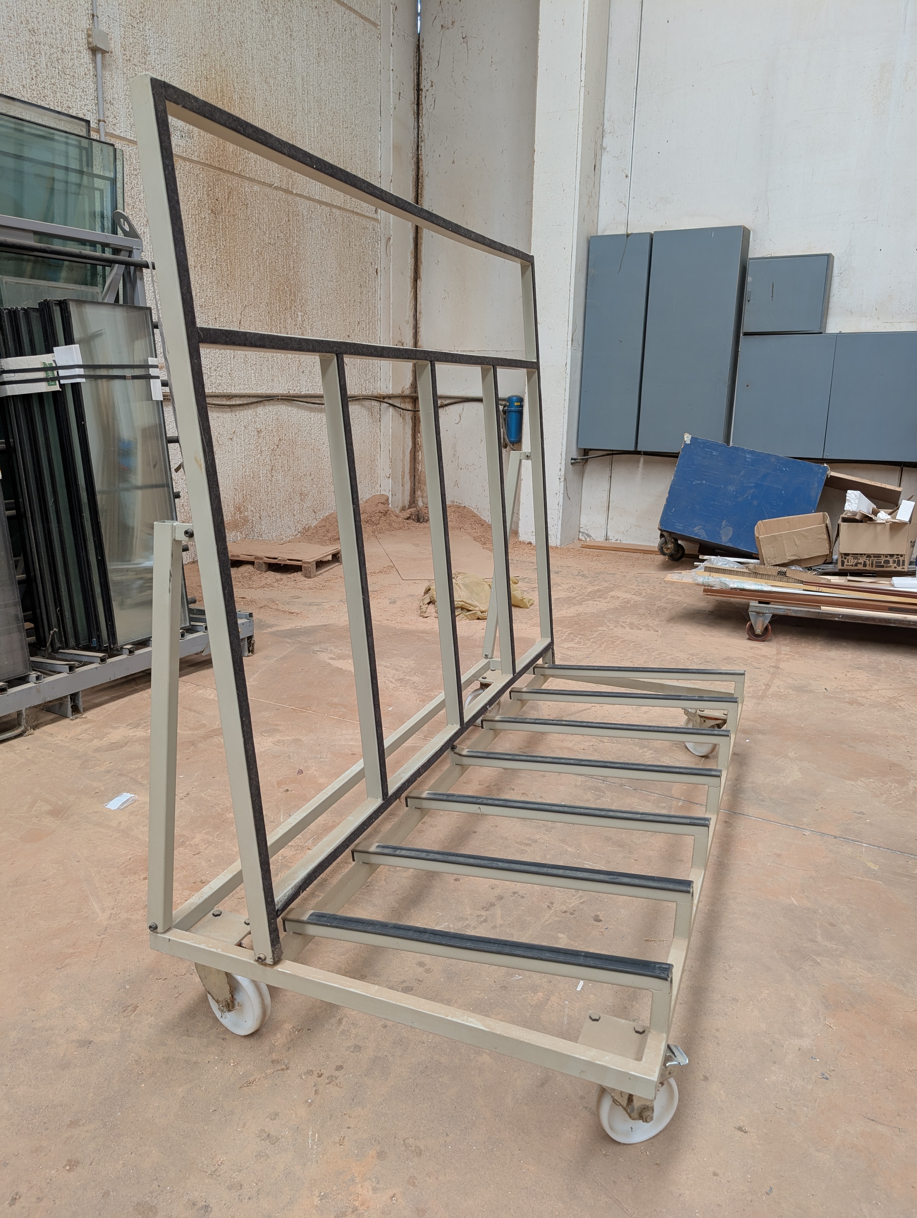 Nr. 2 carrelli porta serramenti professionali in vendita - foto 2