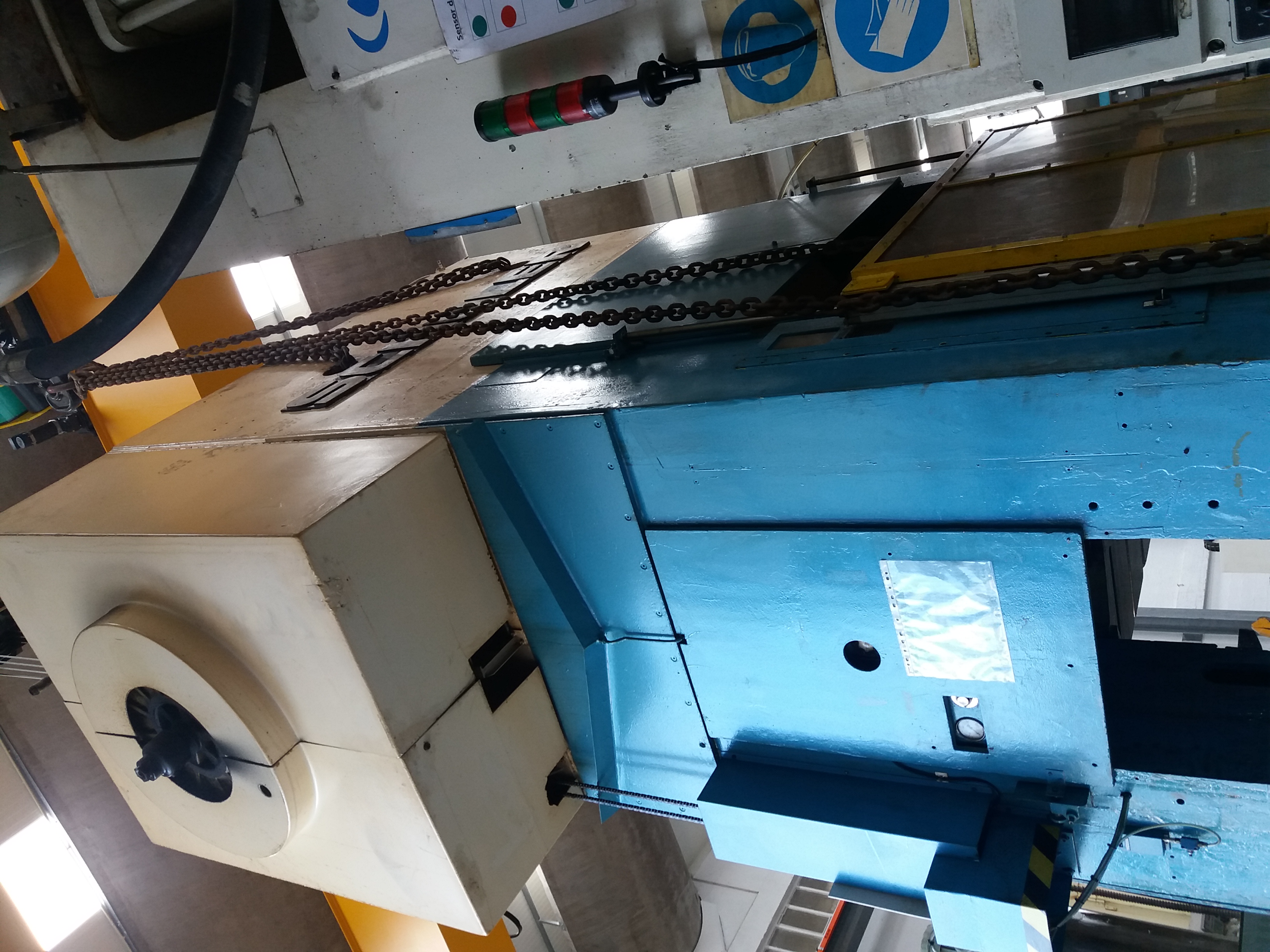 PRESSA A DOPPIO MONTANTE SCHULLER 160 T in vendita - foto 3