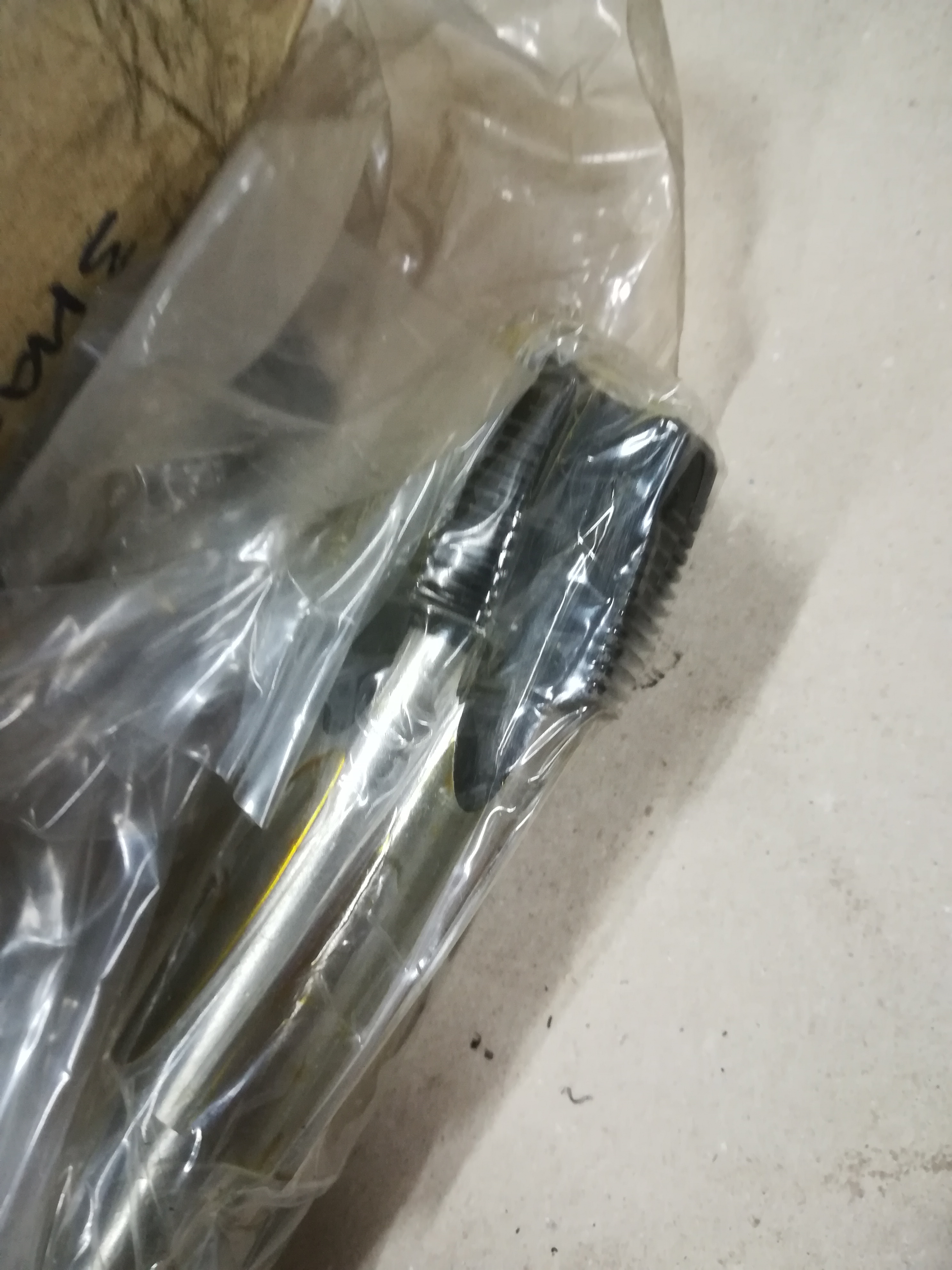 STOCK MASCHI NUOVI HSS PER FILETTATURE GAS in vendita - foto 3