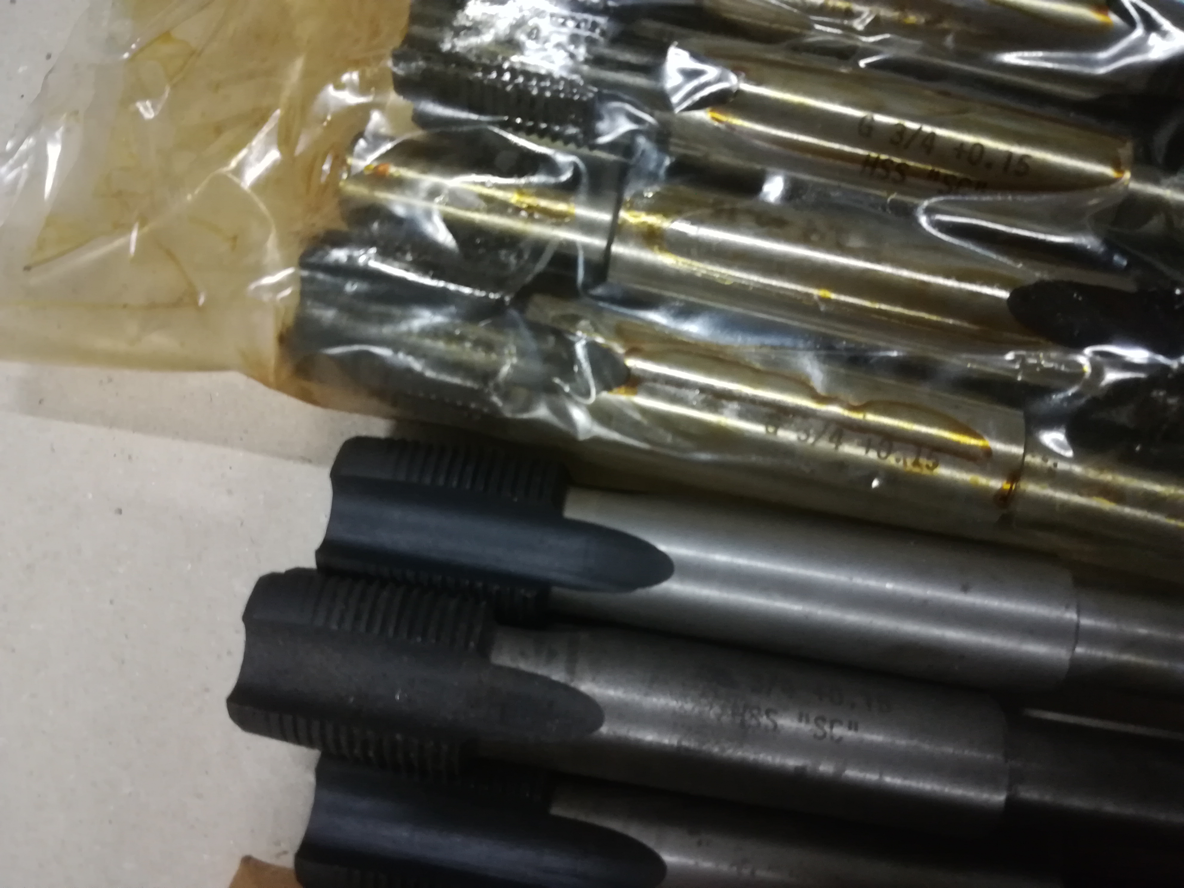 STOCK MASCHI NUOVI HSS PER FILETTATURE GAS in vendita - foto 4