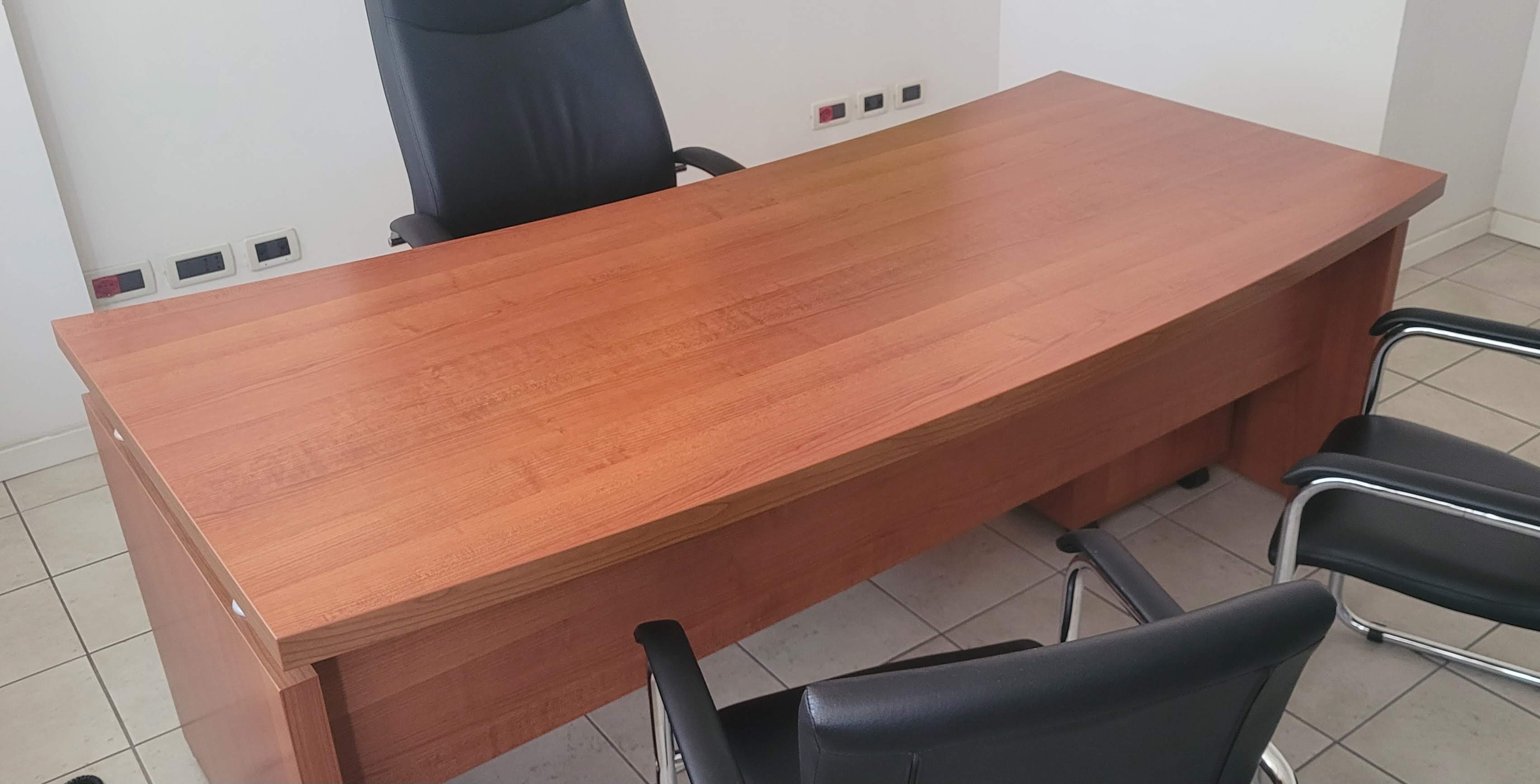 Arredi ufficio in vendita