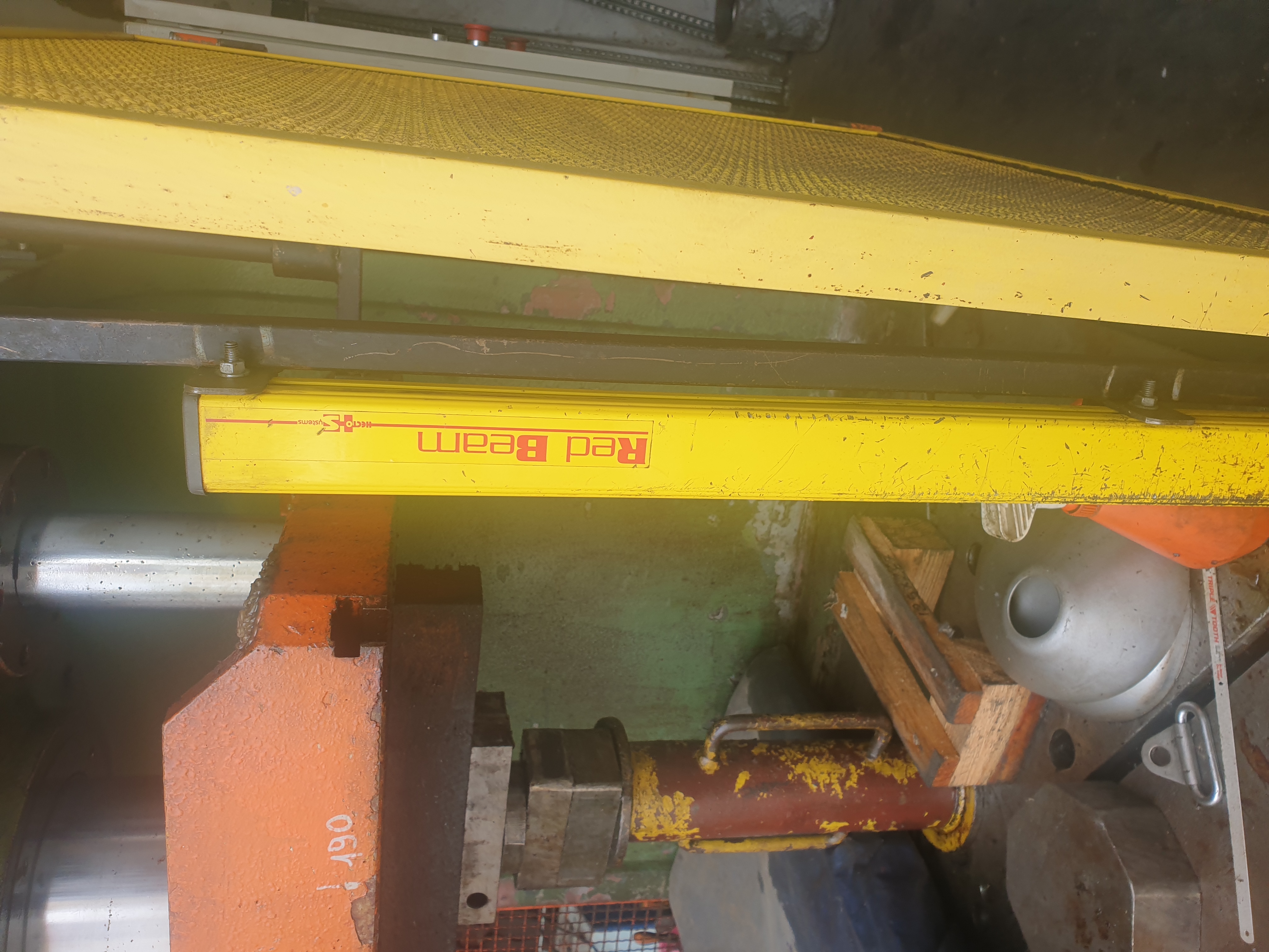 Pressa idraulica 120 T con protezioni sicurezza in vendita - foto 2