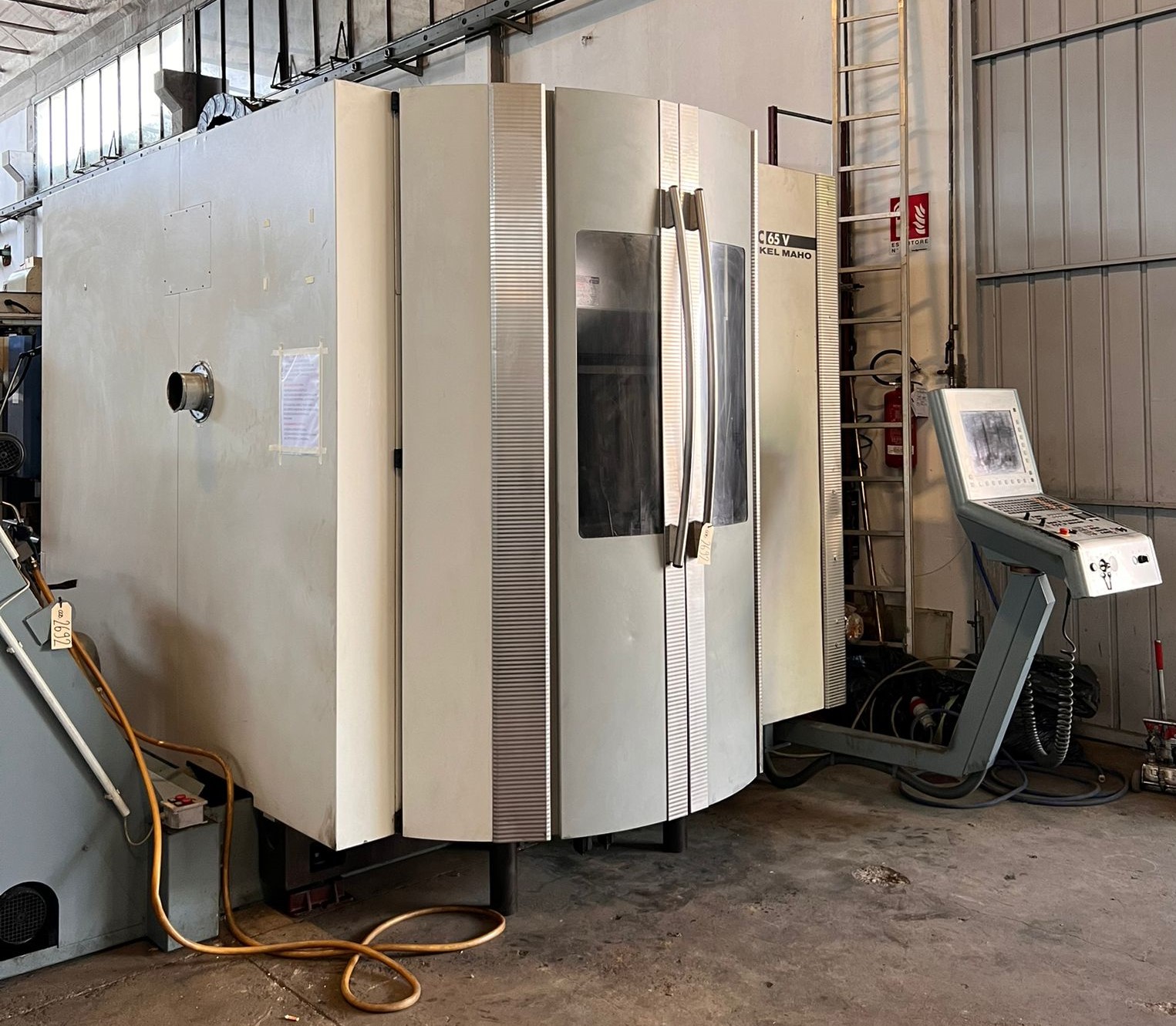 CENTRO DI LAVORO DECKEL MAHO DMC65V in vendita - foto 4