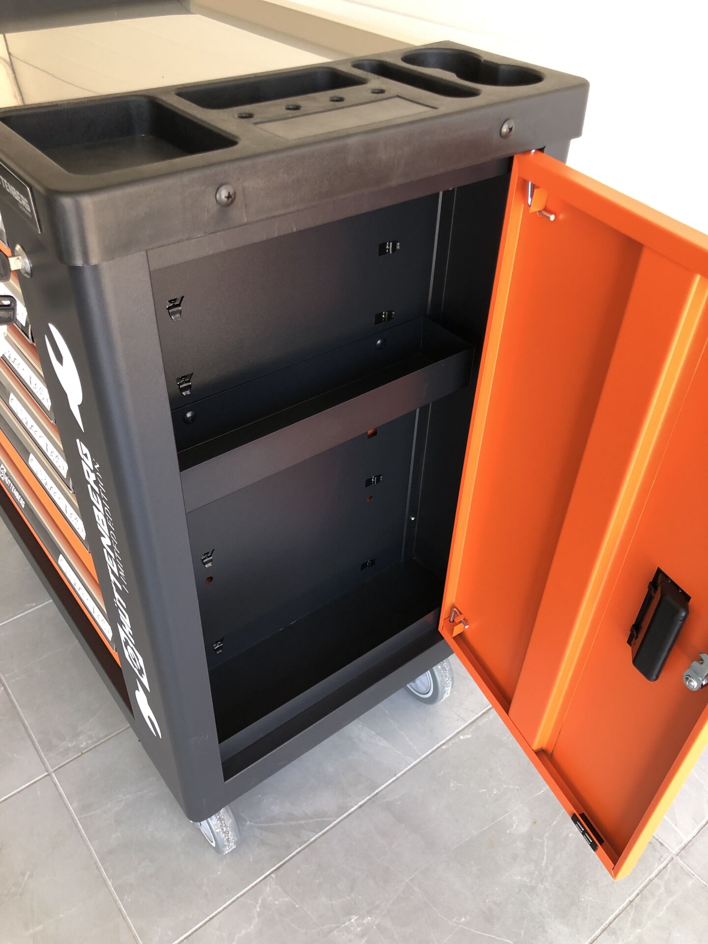 NUOVO CARRELLO PORTA UTENSILI COMPLETO HUTTENBERG in vendita - foto 11