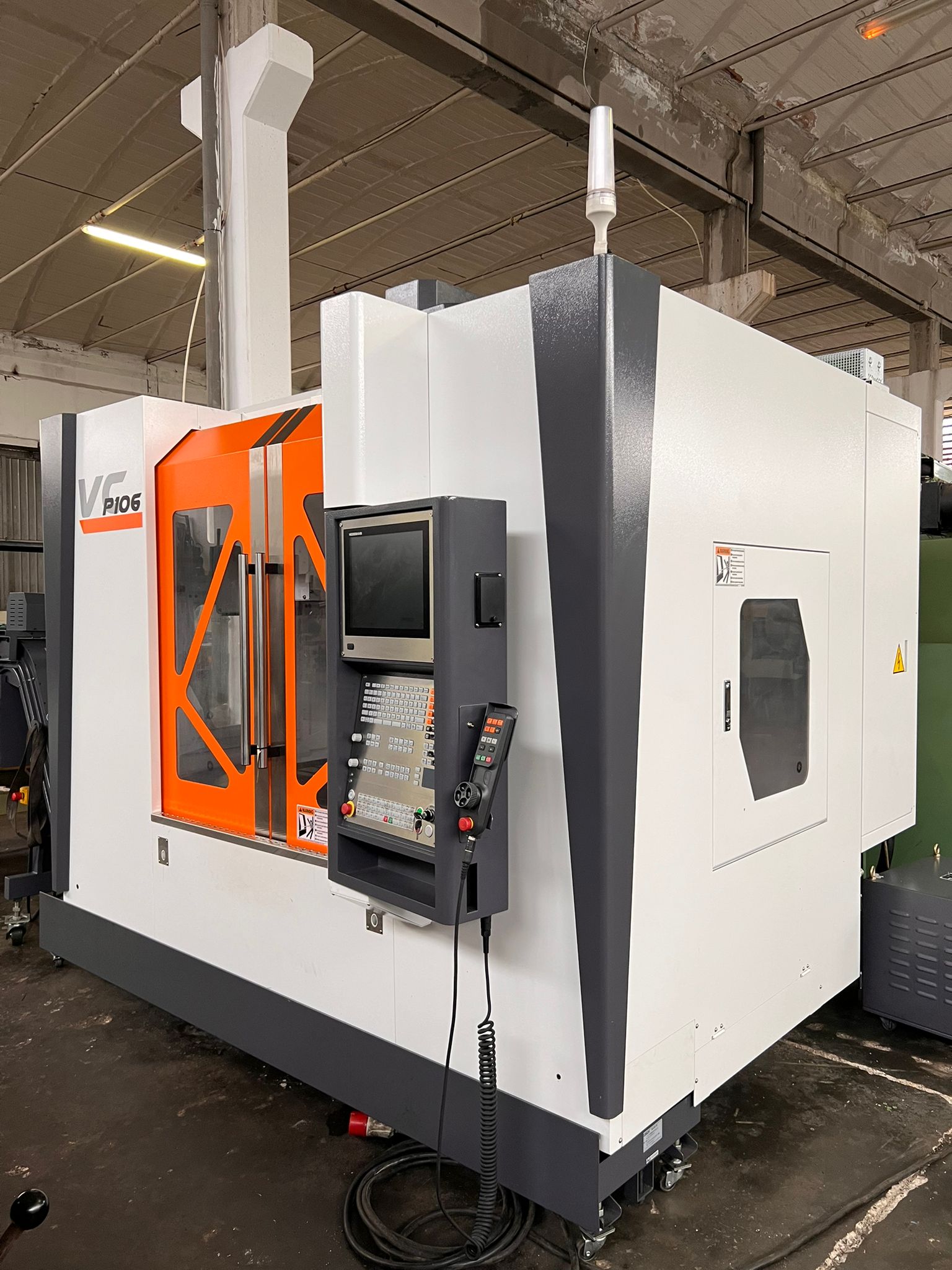 CENTRO DI LAVORO VICTOR MOD. P106 in vendita - foto 2