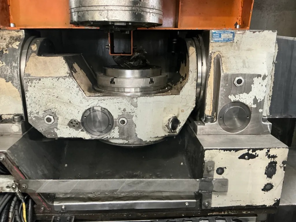 CENTRO DI LAVORO VERTICALE 5 ASSI QUASER UX30012B in vendita - foto 4