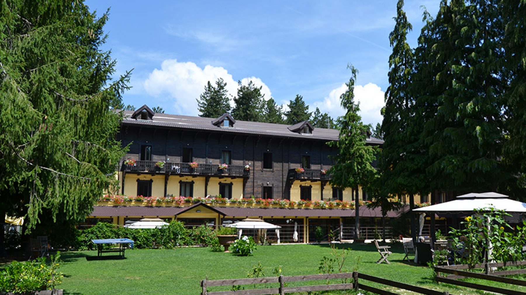 Sila piccola complesso turistico alberghiero in vendita - foto 13