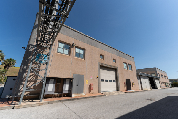 Caraffa di Catanzaro Area PIP Vendesi Capannone 3500 mq in vendita - foto 1