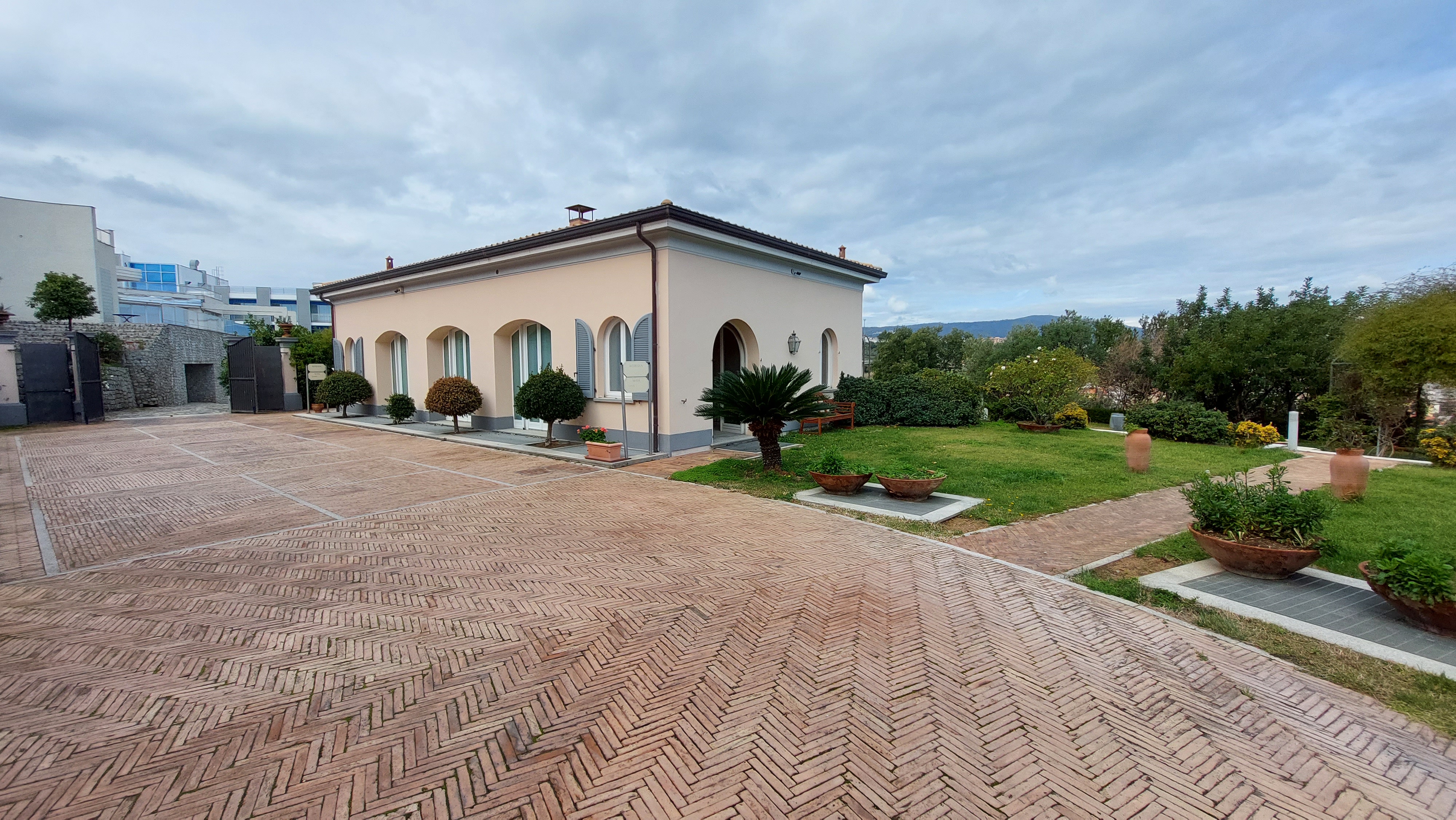 Calabria, lussuosa struttura alberghiera in vendita - foto 14