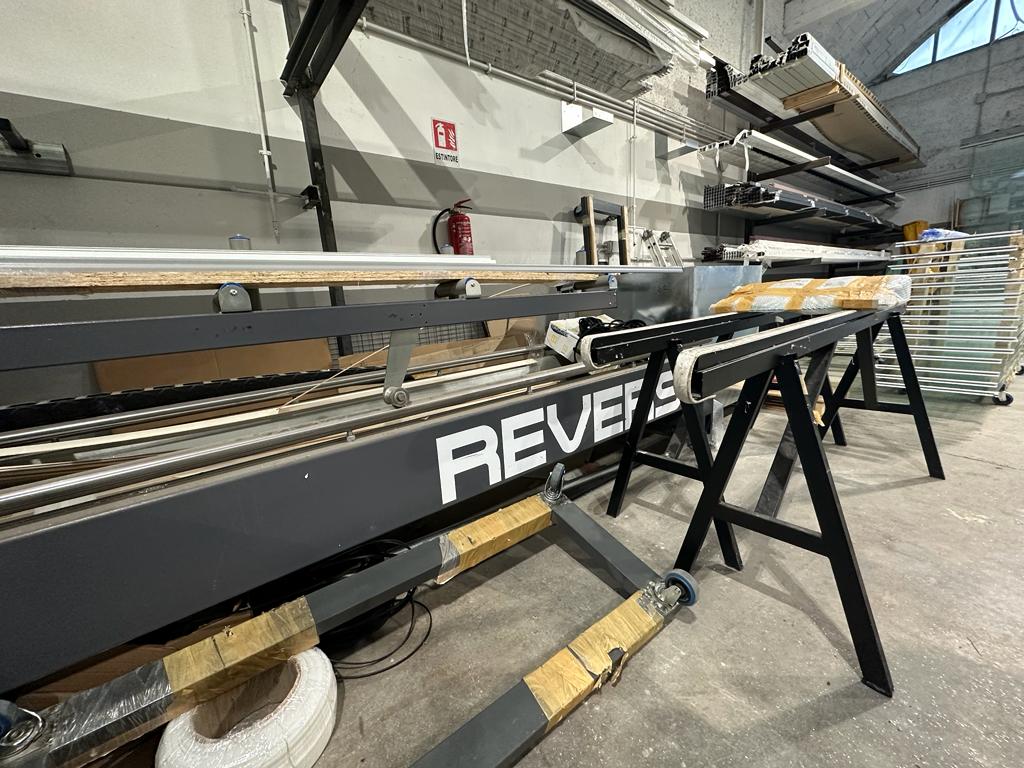 centro di lavoro 5 assi e troncatrice doppia testa in vendita - foto 11