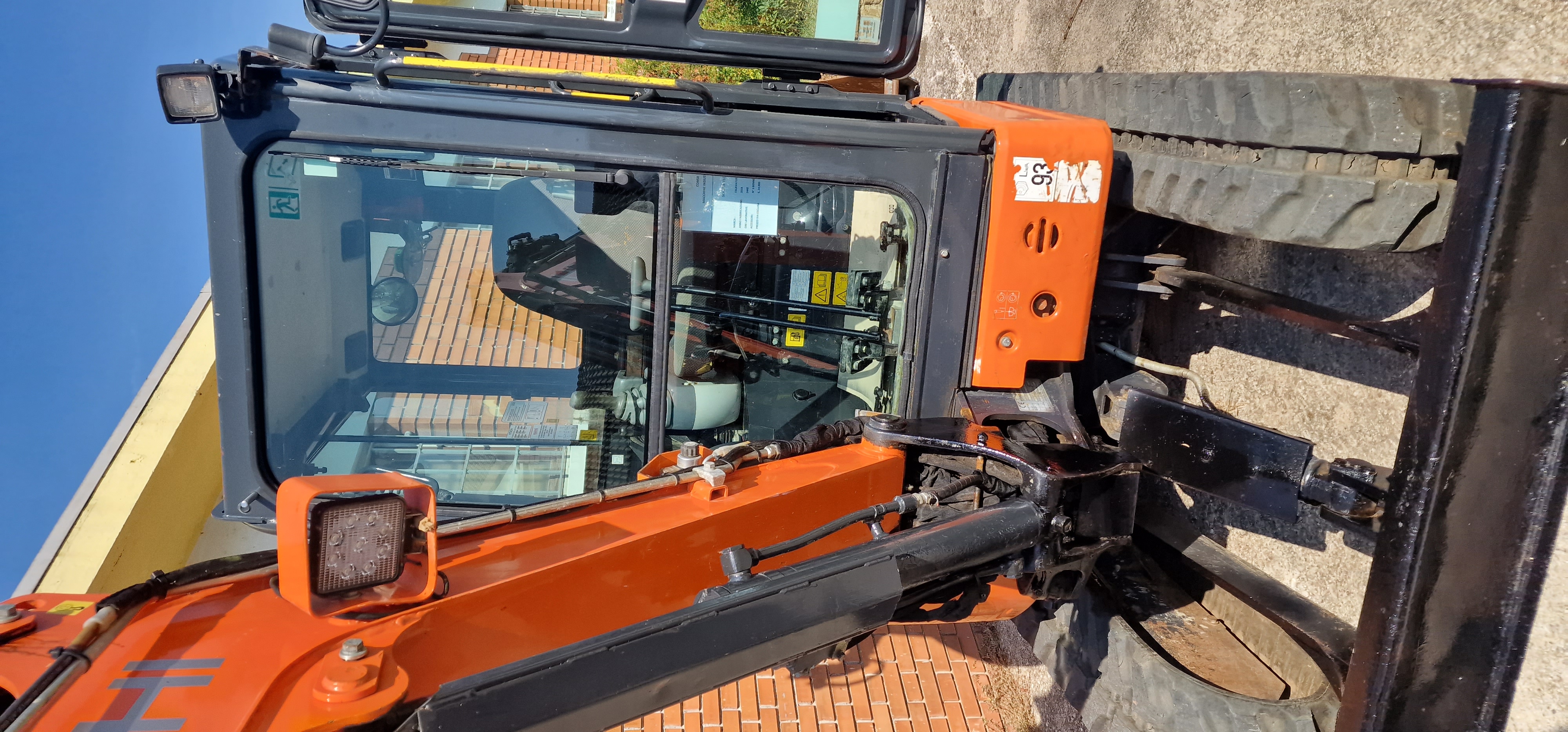ESCAVATORE HITACHI in vendita - foto 8