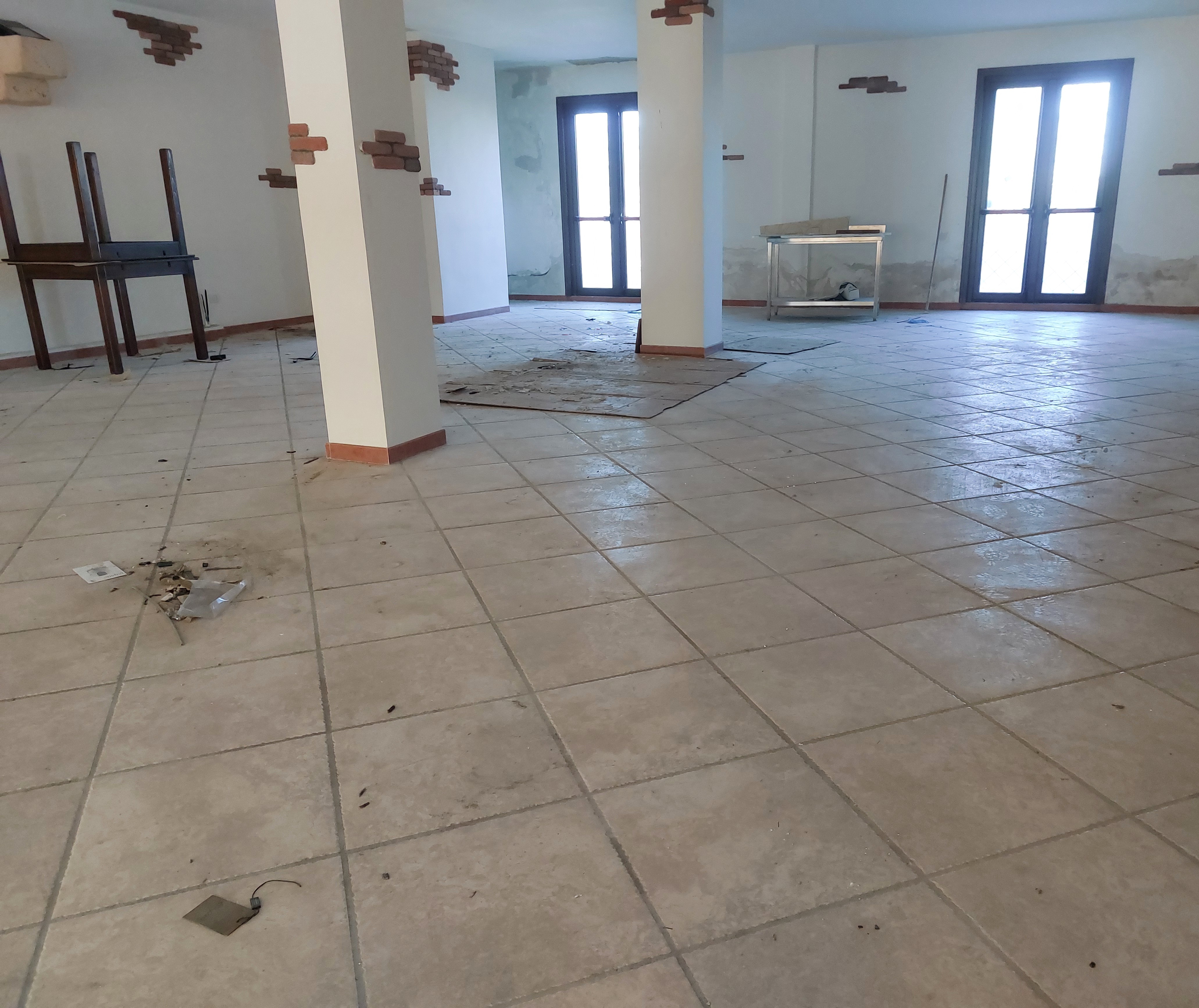 AFFITTASI LOCALE PER RISTORANTE/PIZZERIA PRONTO ALL'USO in vendita - foto 4