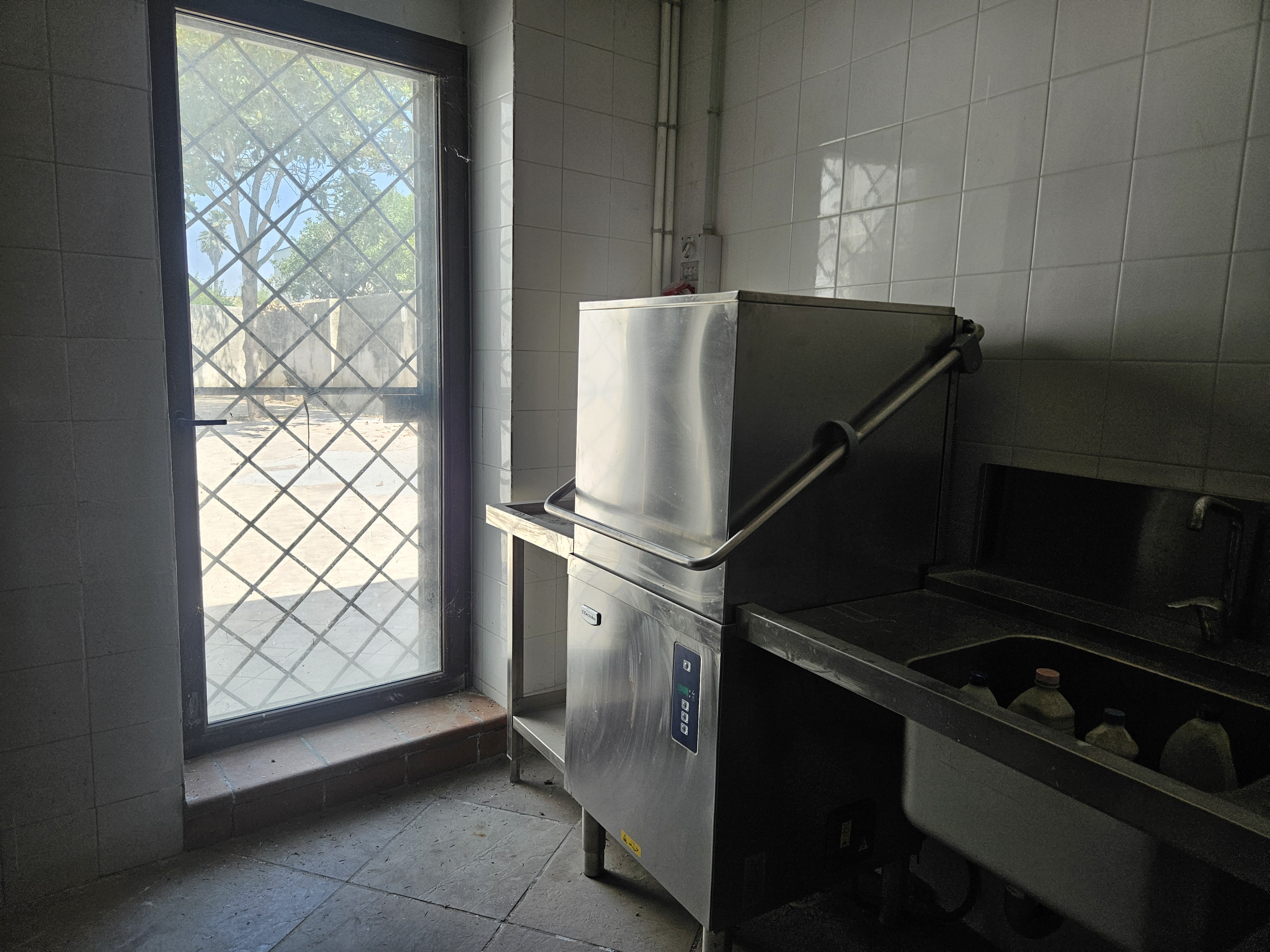 AFFITTASI LOCALE PER RISTORANTE/PIZZERIA PRONTO ALL'USO in vendita - foto 9