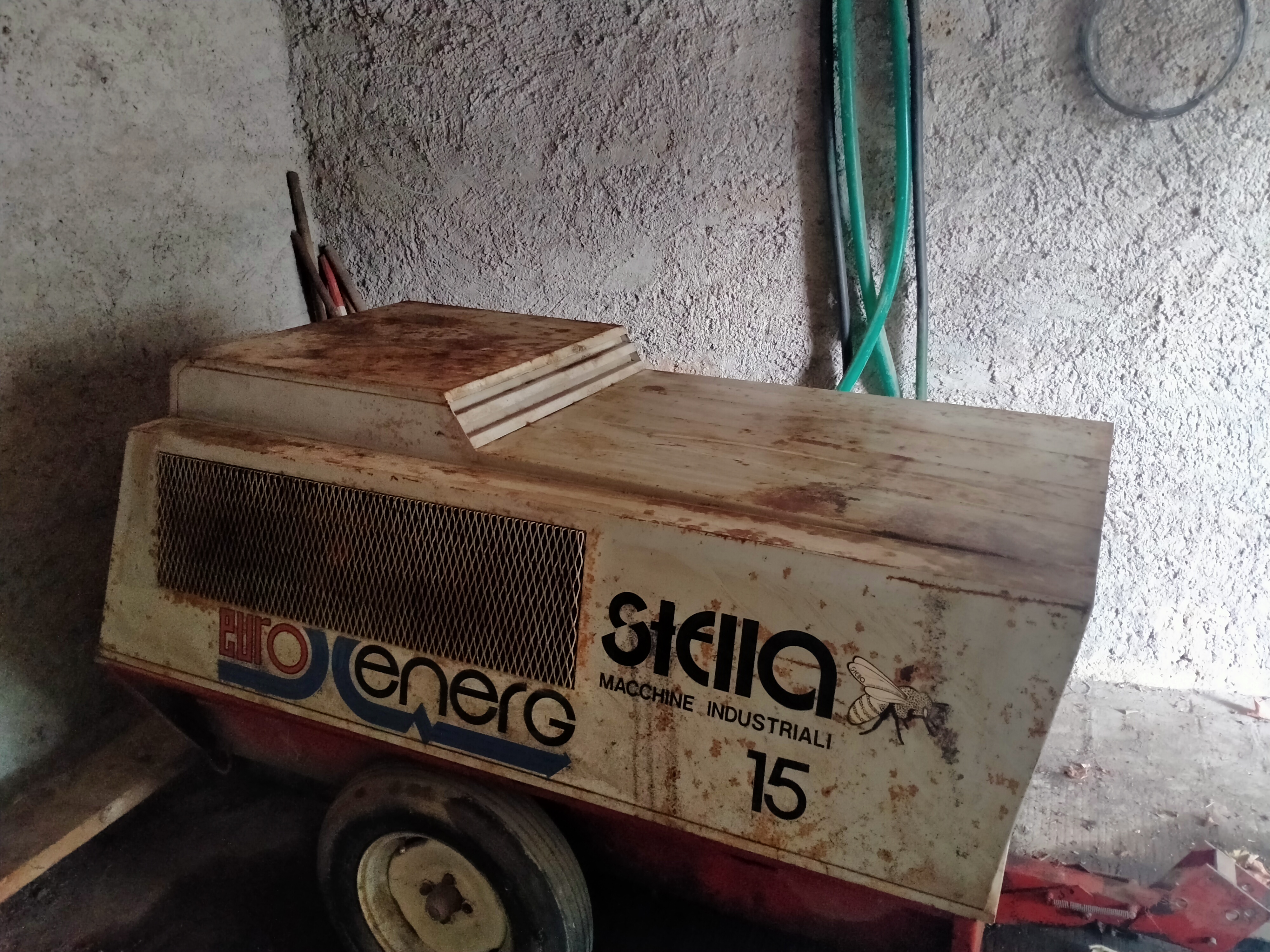 Varie edilizia in vendita