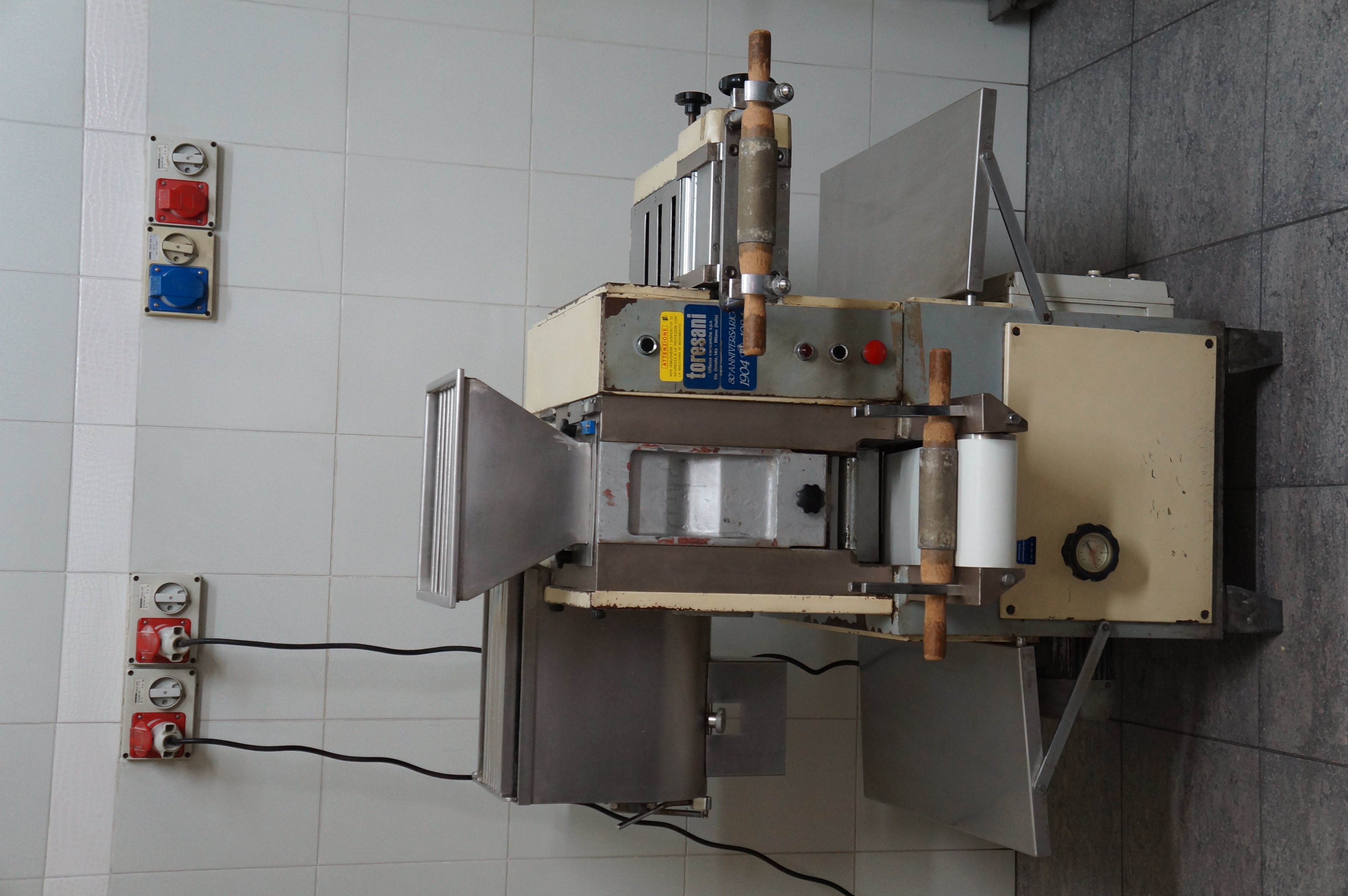 Laboratorio completo per produzione di pasta fresca  in vendita - foto 3
