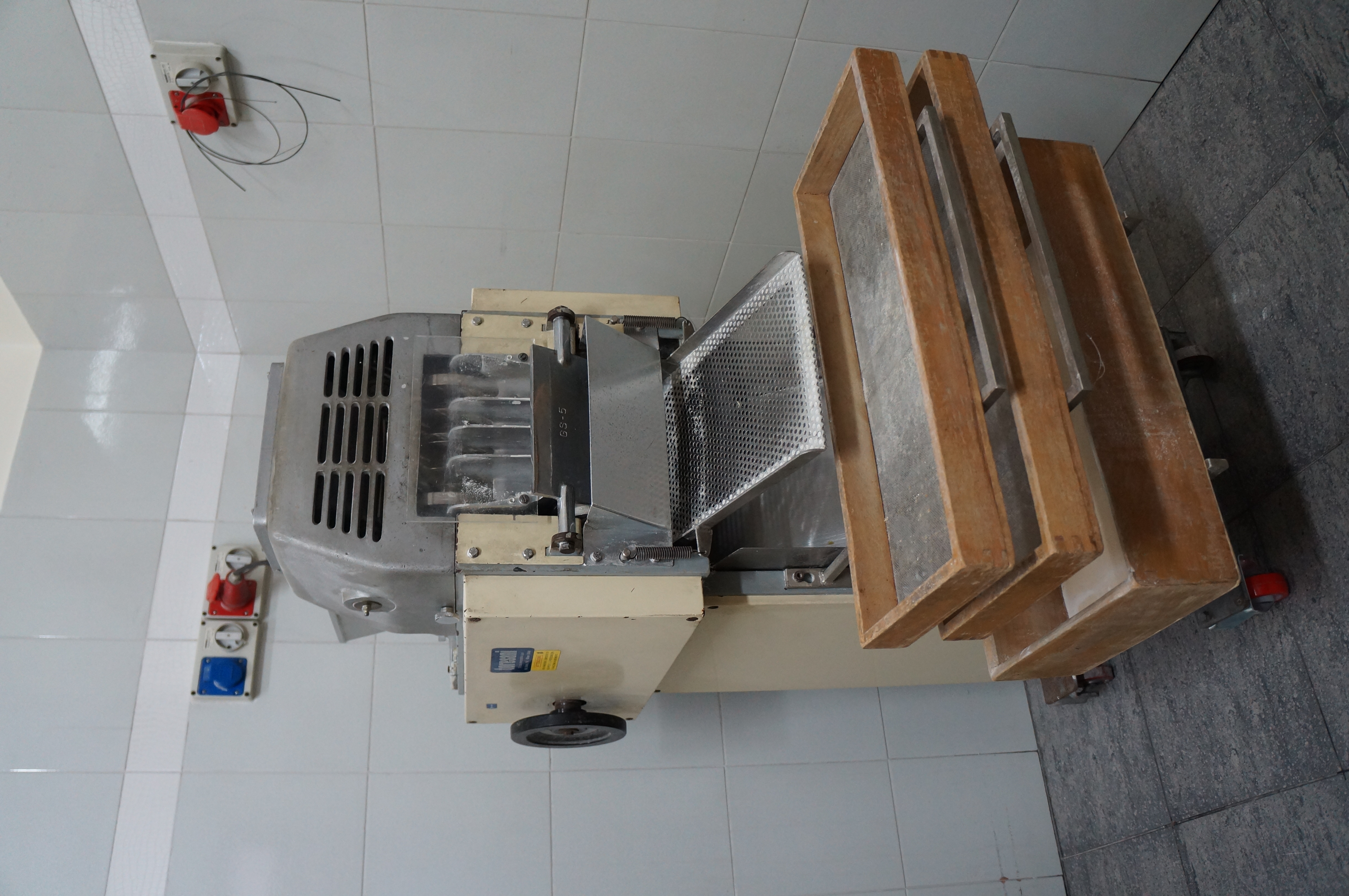 Laboratorio completo per produzione di pasta fresca  in vendita - foto 5