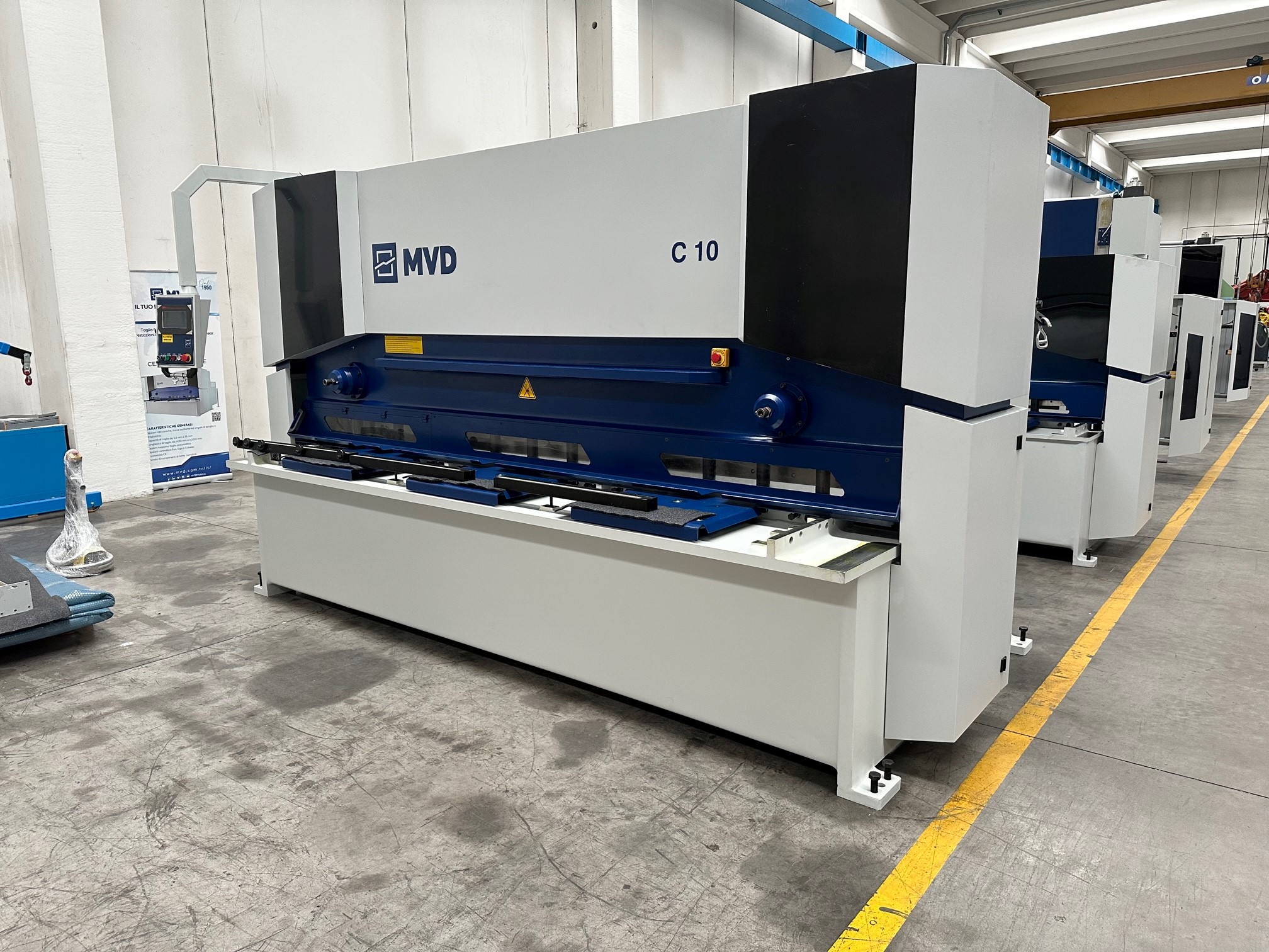 Cesoia idraulica MVD 3100 X 10 mm CNC in vendita - foto 3