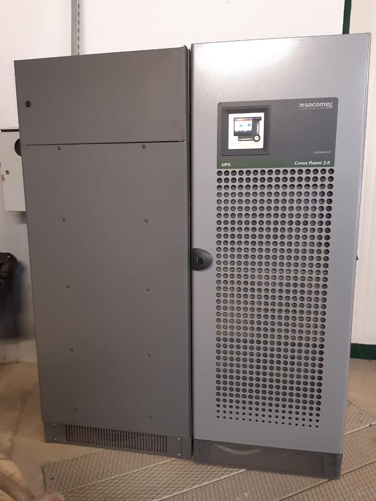 Gruppo di continuità trifase Socomec 200kVA con bypass in vendita - foto 2