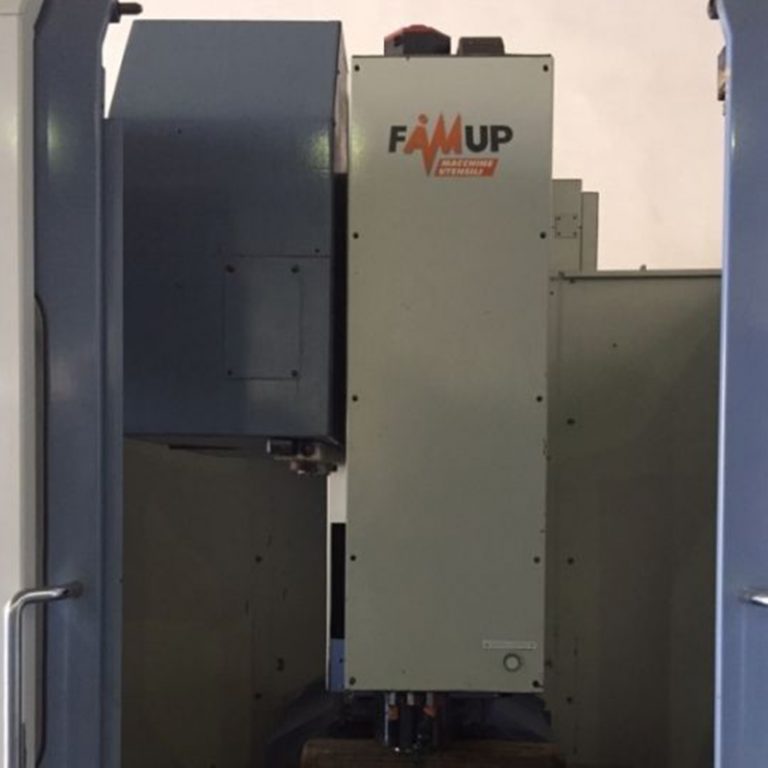 CENTRO DI LAVORO VERTICALE CNC MARCA FAMUP MOD MCX700  in vendita - foto 2