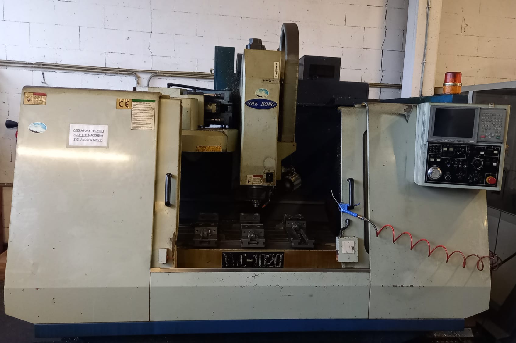 CENTRO CNC SHE HONG VMC-1020 in vendita - foto 9
