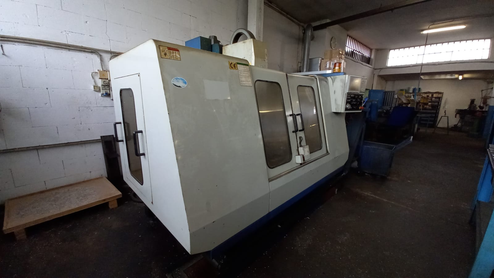 CENTRO CNC SHE HONG VMC-1020 in vendita - foto 2