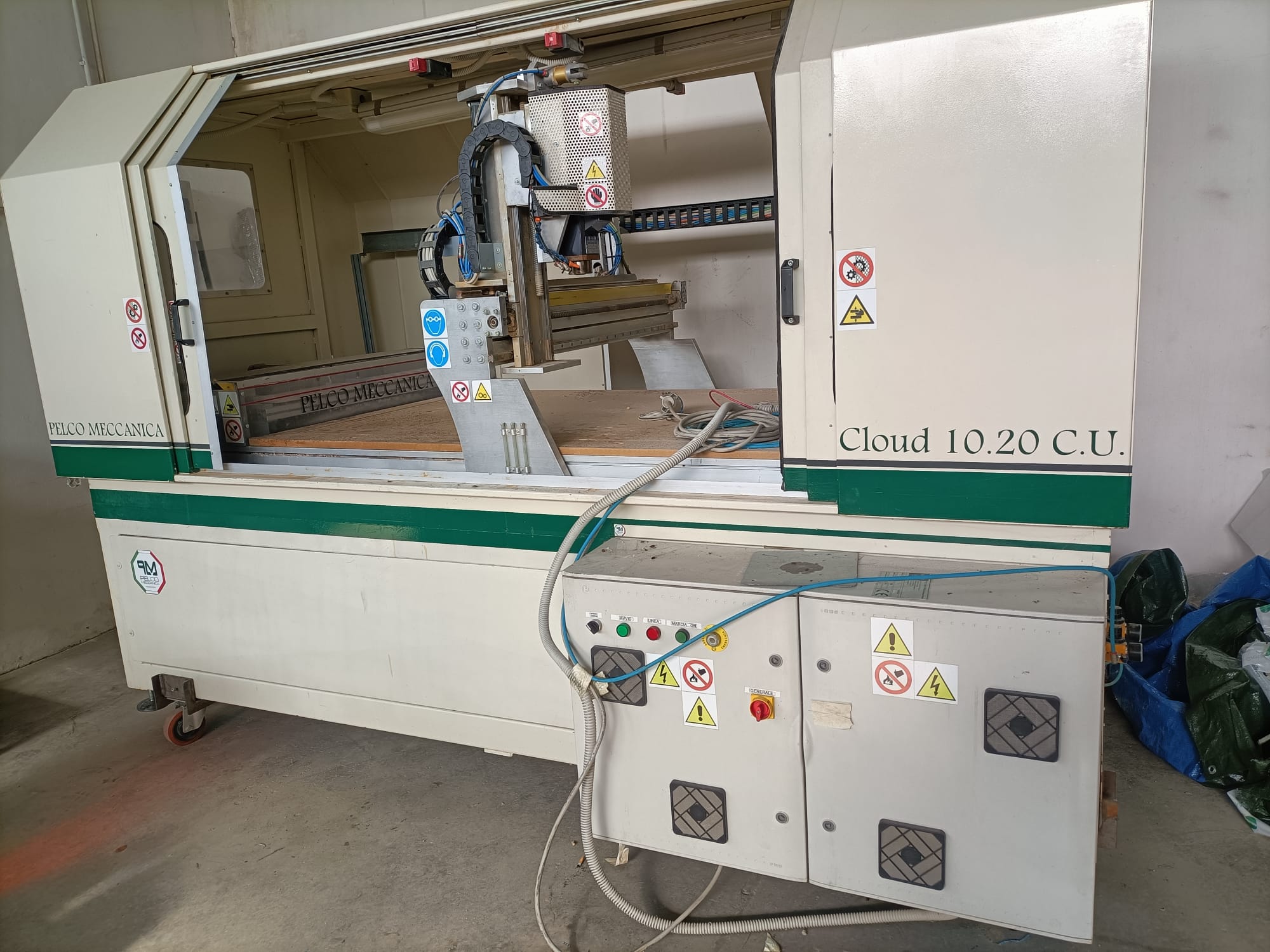 Pantografo cnc cabinato 2000x1000mm in vendita - foto 1