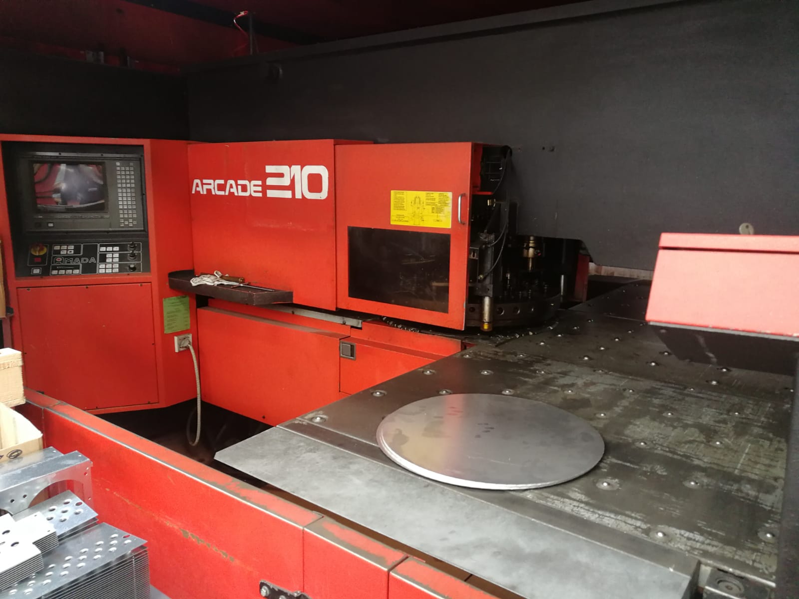 Amada ARCADE 210 in vendita - foto 1