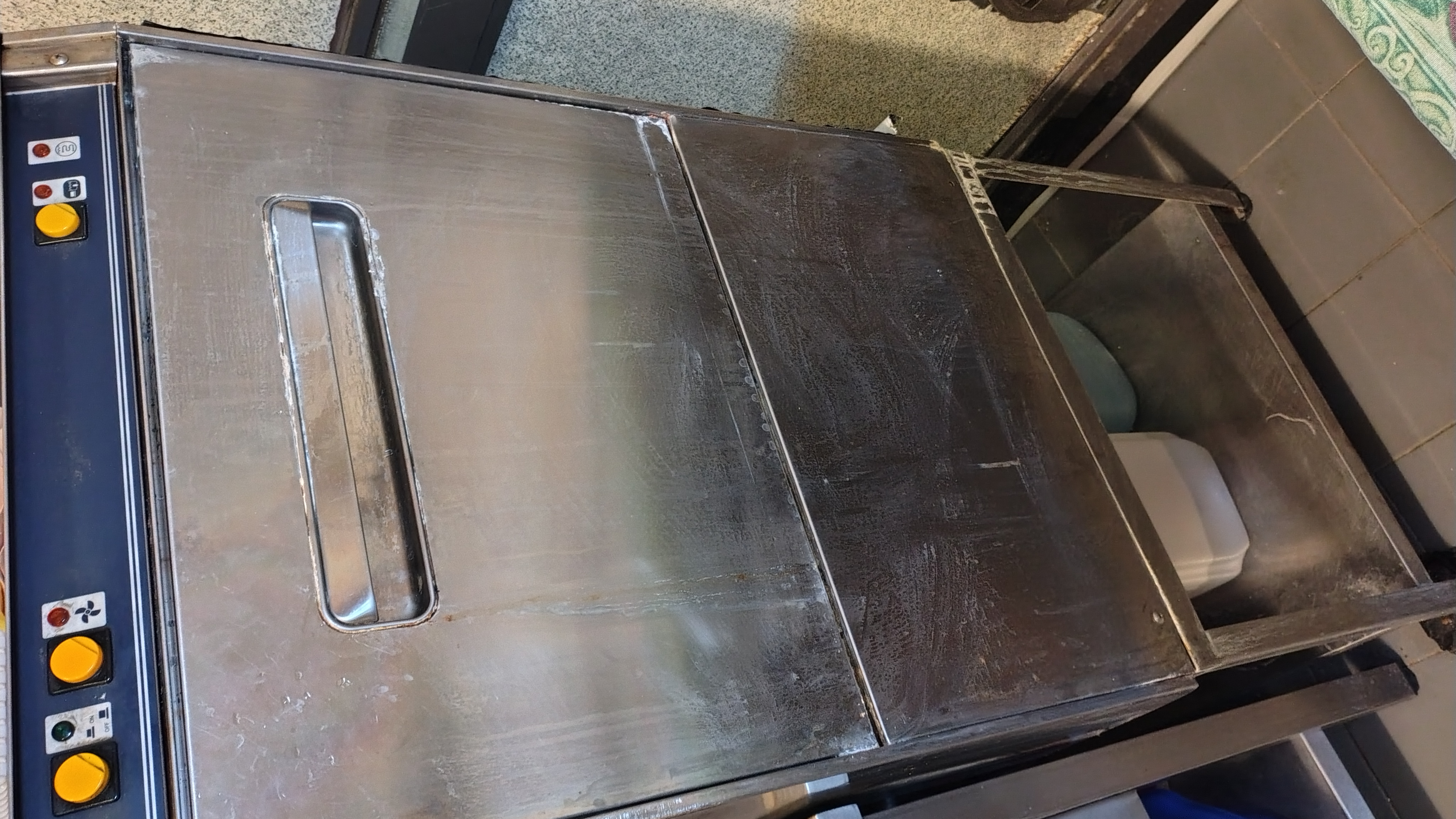 Attrezzatura pulizia professionale in vendita